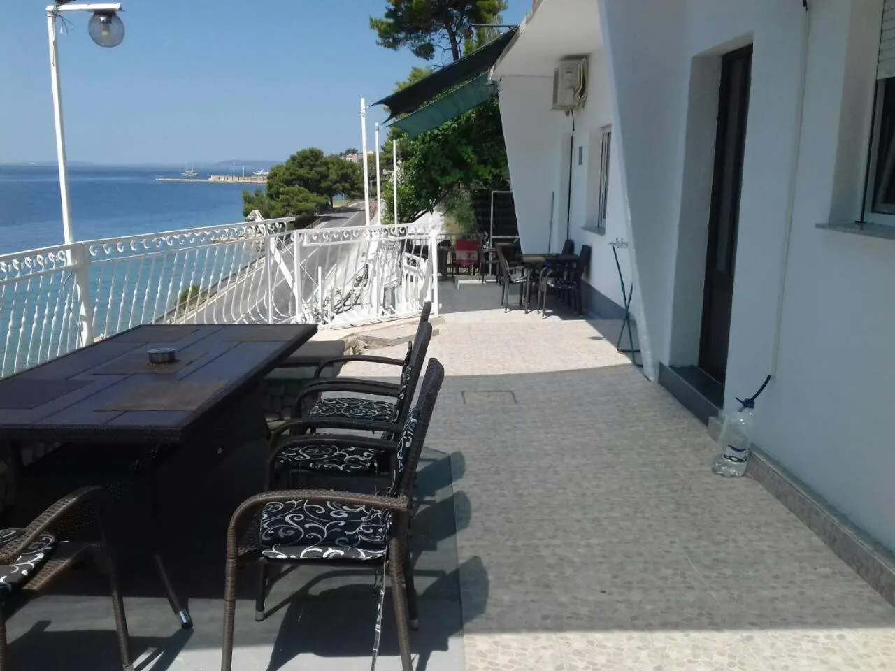 APARTMANI LAŠTRO