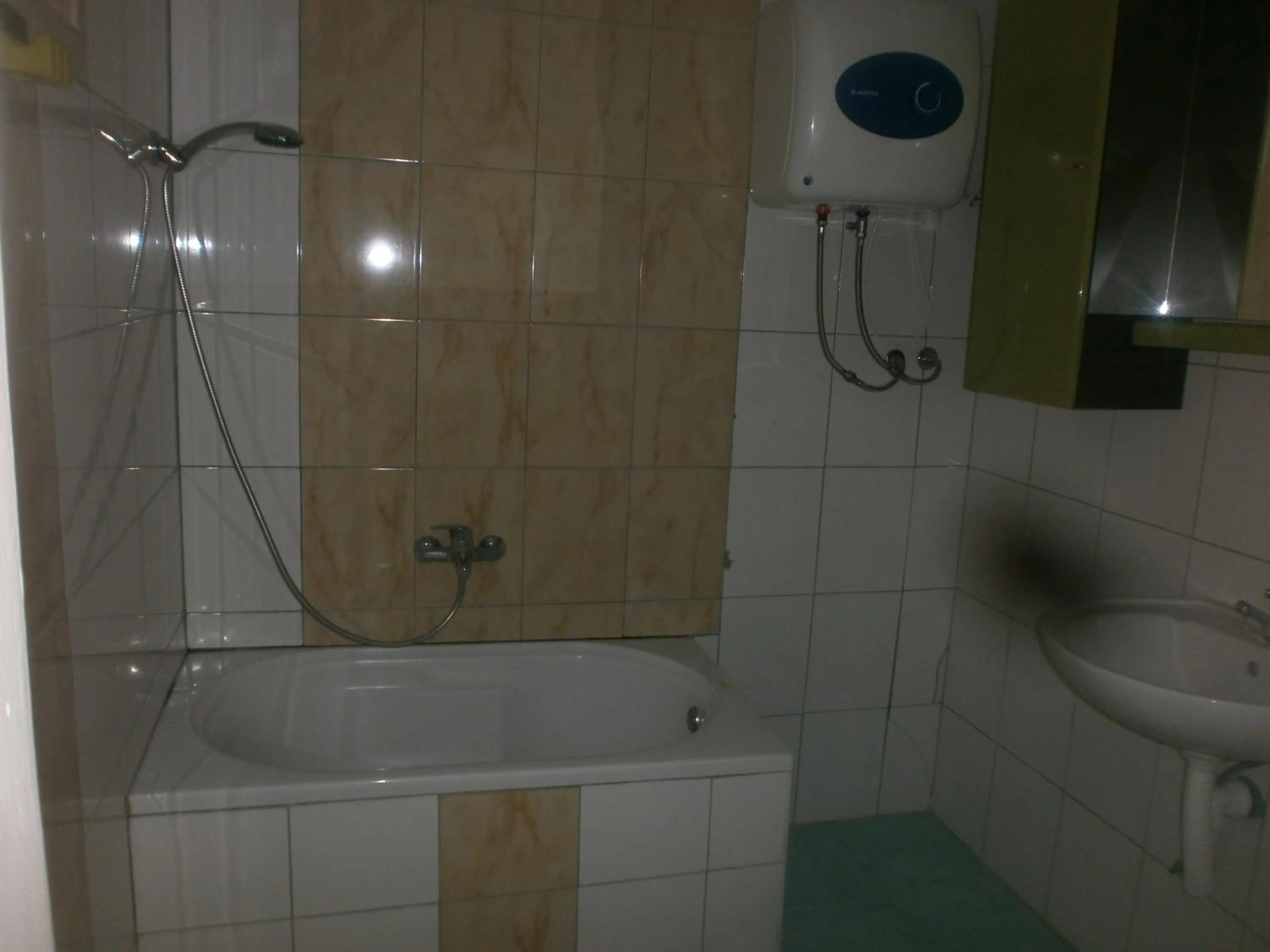 APARTMANI LAŠTRO