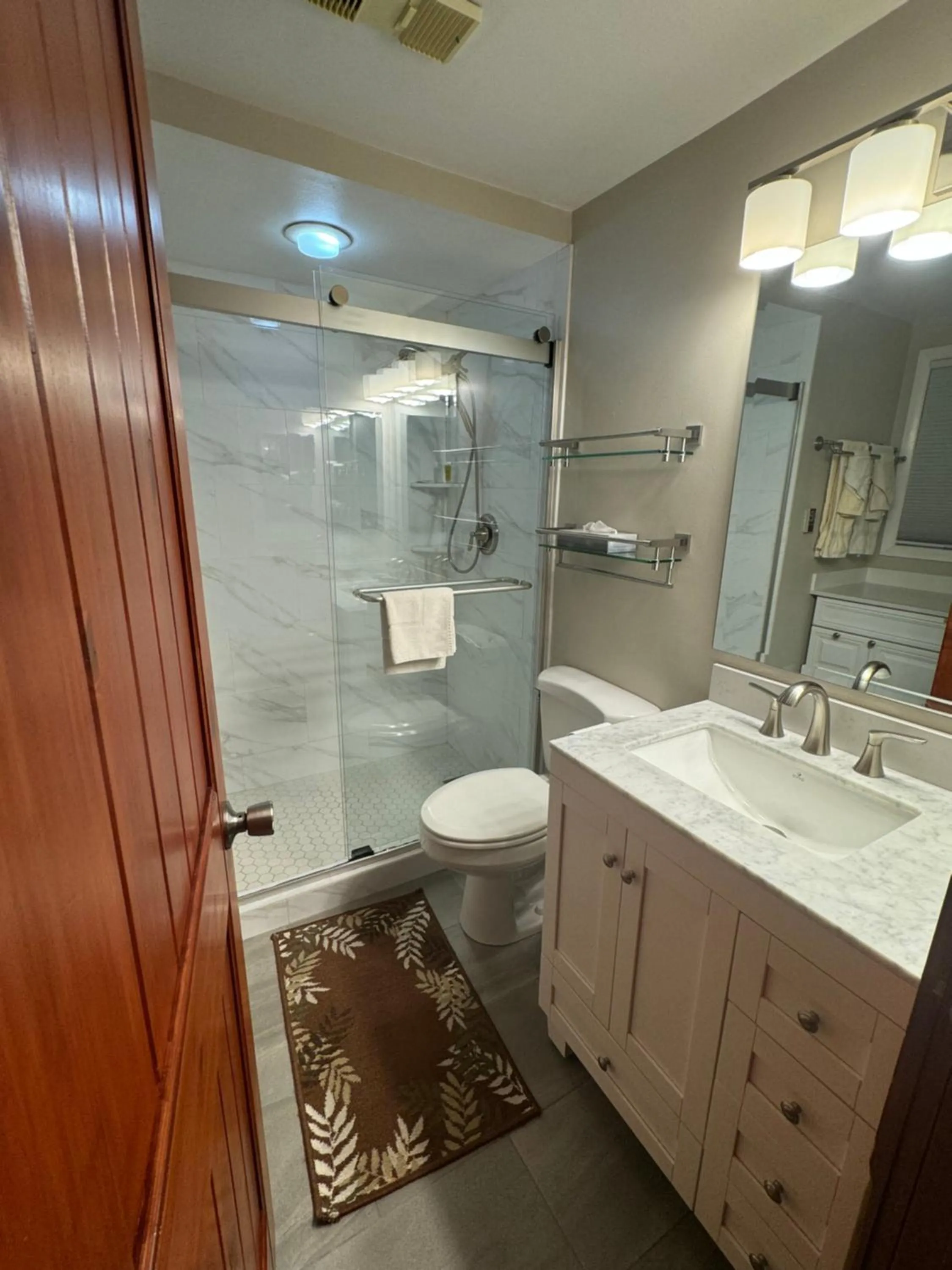 Shadow Mountain Lodge