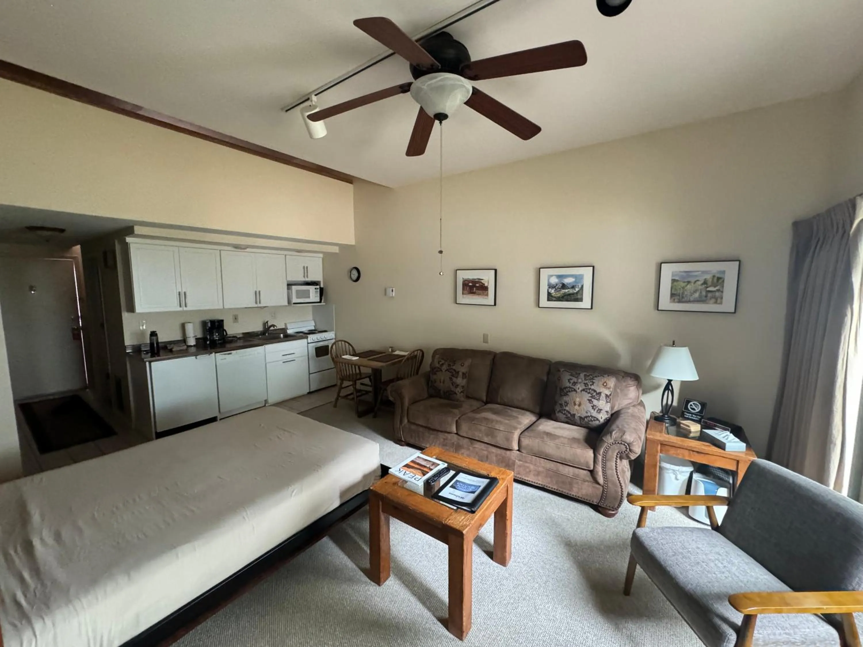 Shadow Mountain Lodge