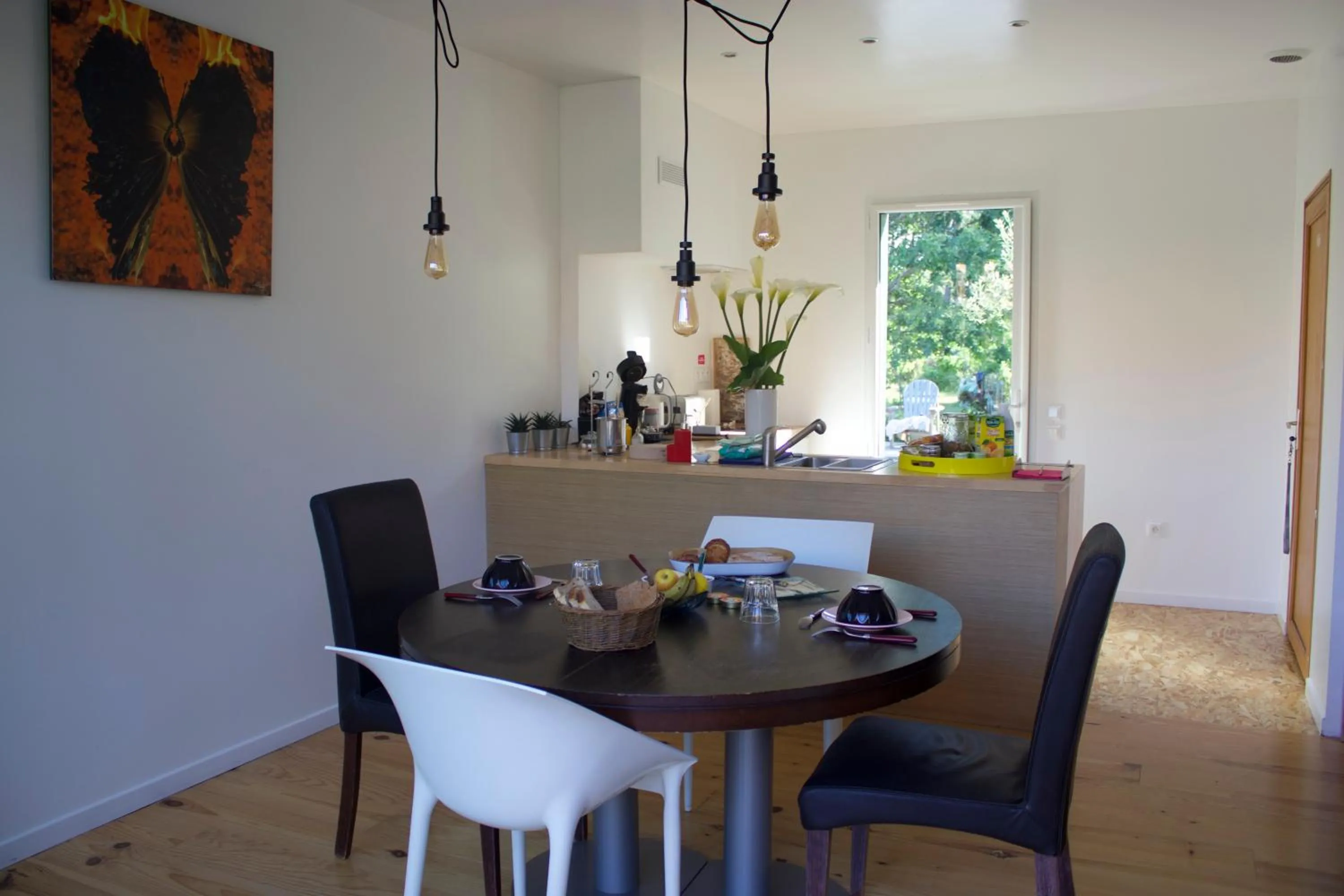 Kitchen or kitchenette in Chambres d'Hôtes 1001 NUITS Montalivet