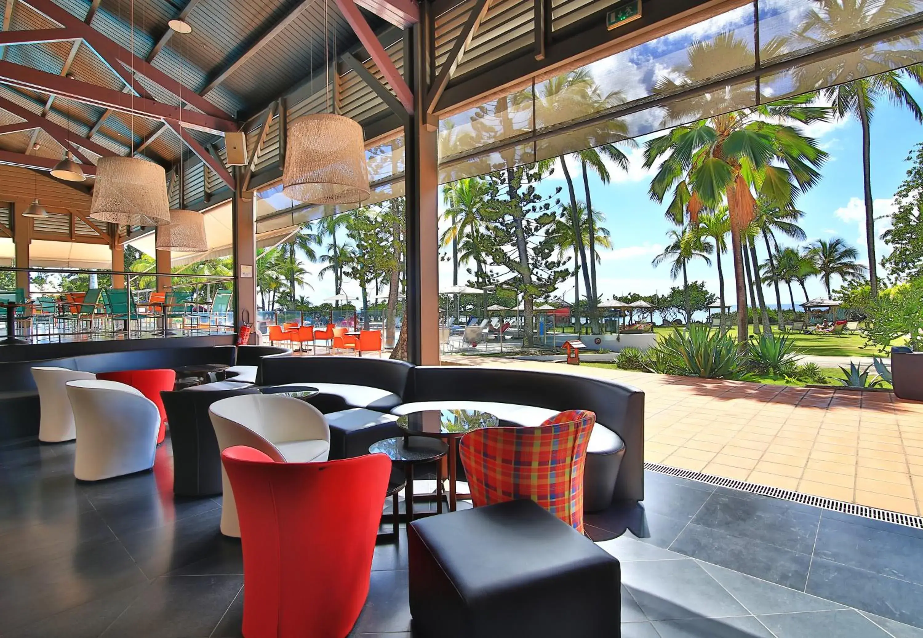 Lounge or bar in La Creole Beach Hotel & Spa Lounge or bar in La Creole Beach Hotel & Spa