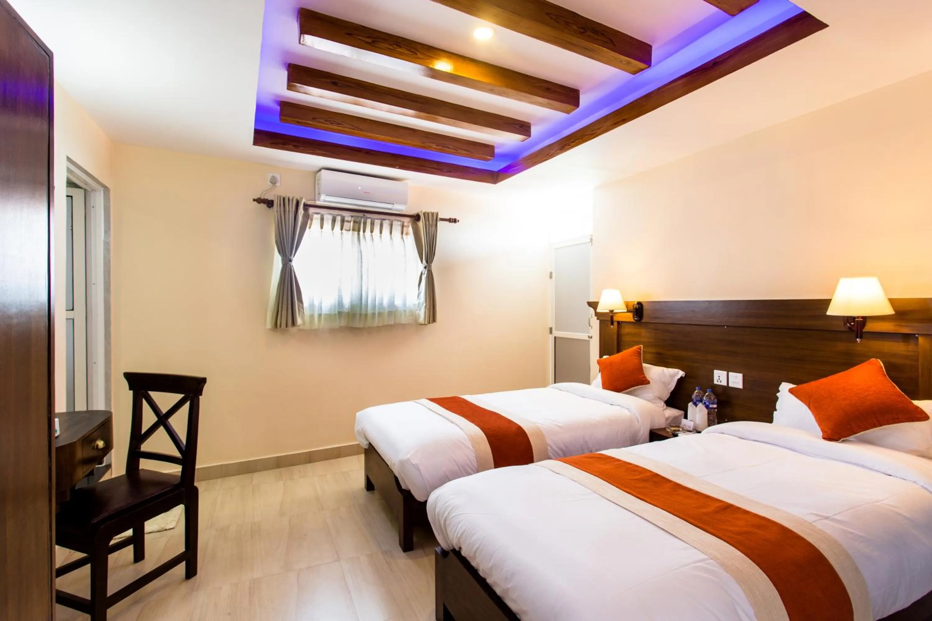 Photo of the whole room, Bed in Hotel Beijing Lu