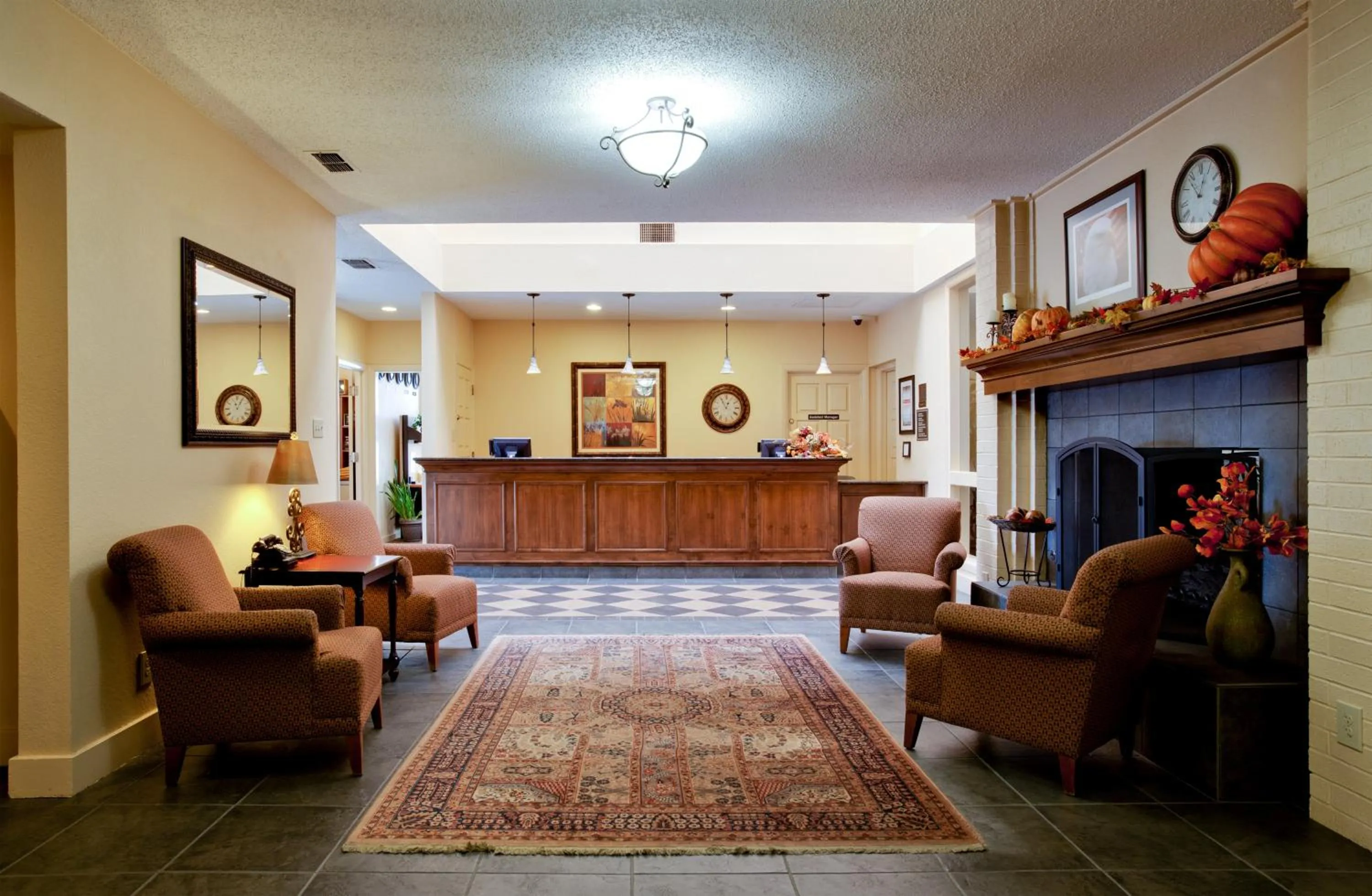 Lobby or reception in Value Suites Extended Stay - Arlington