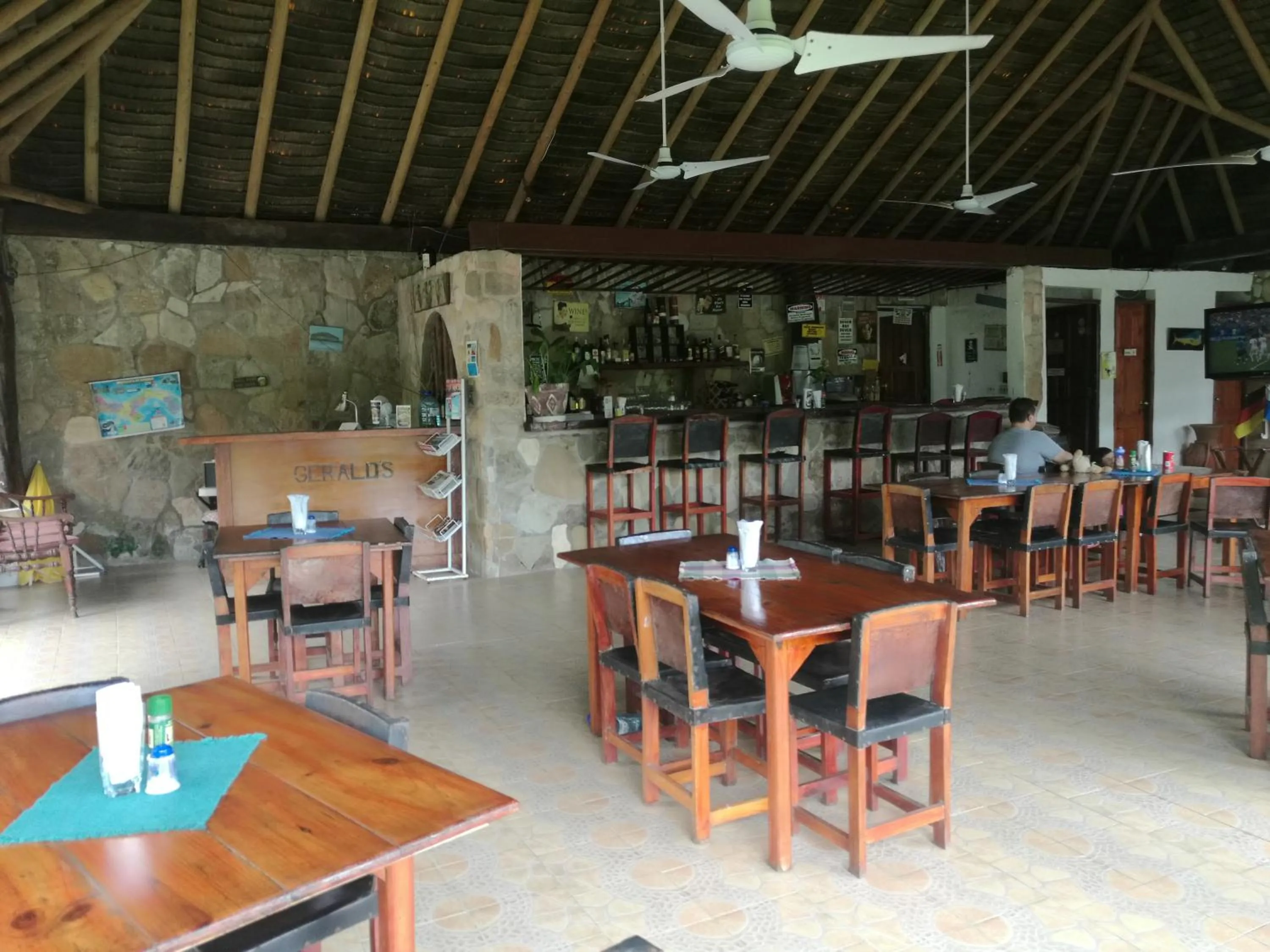 Restaurant/places to eat in Hotel Gerald