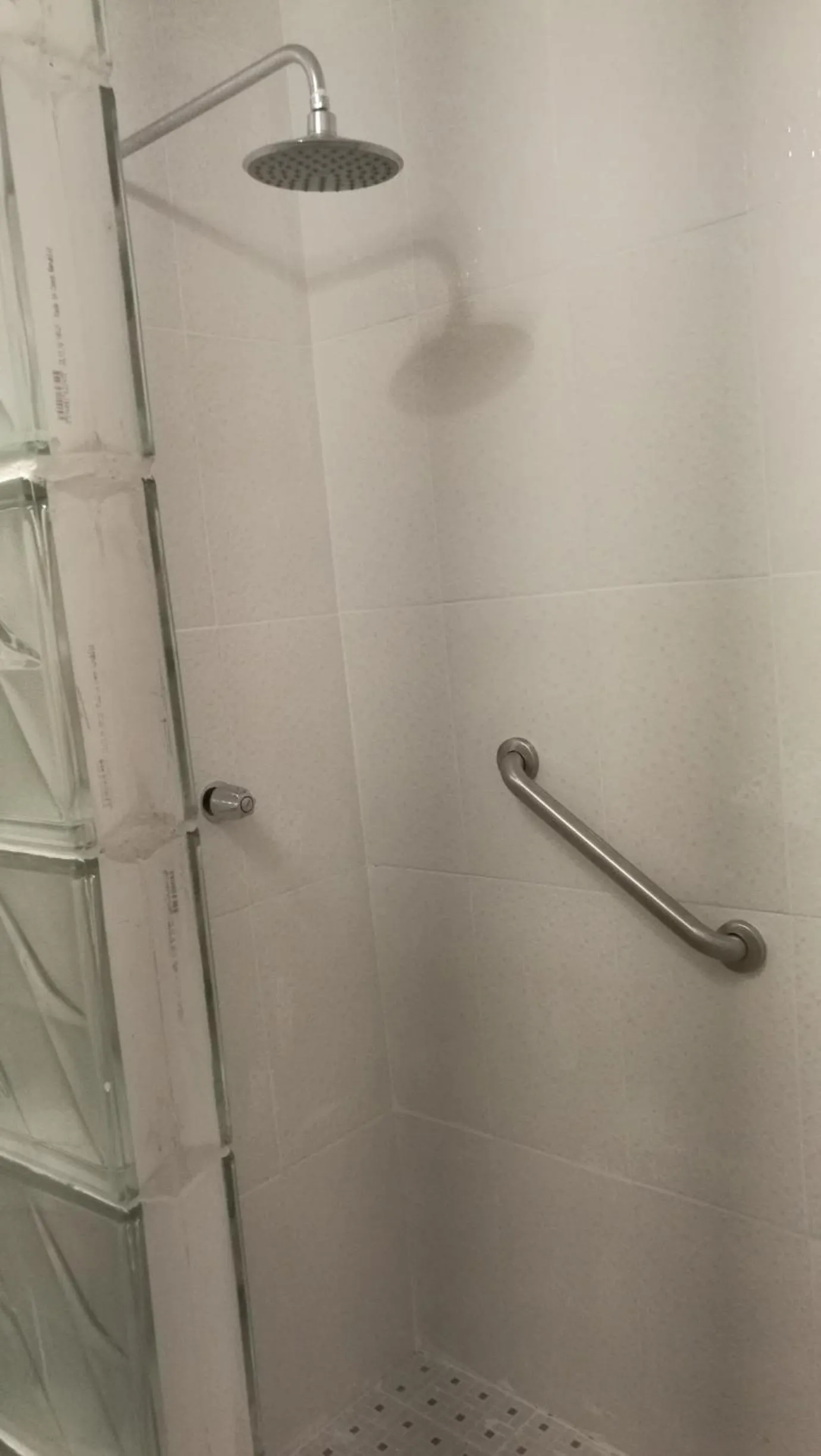 Bathroom in Hotel Gerald