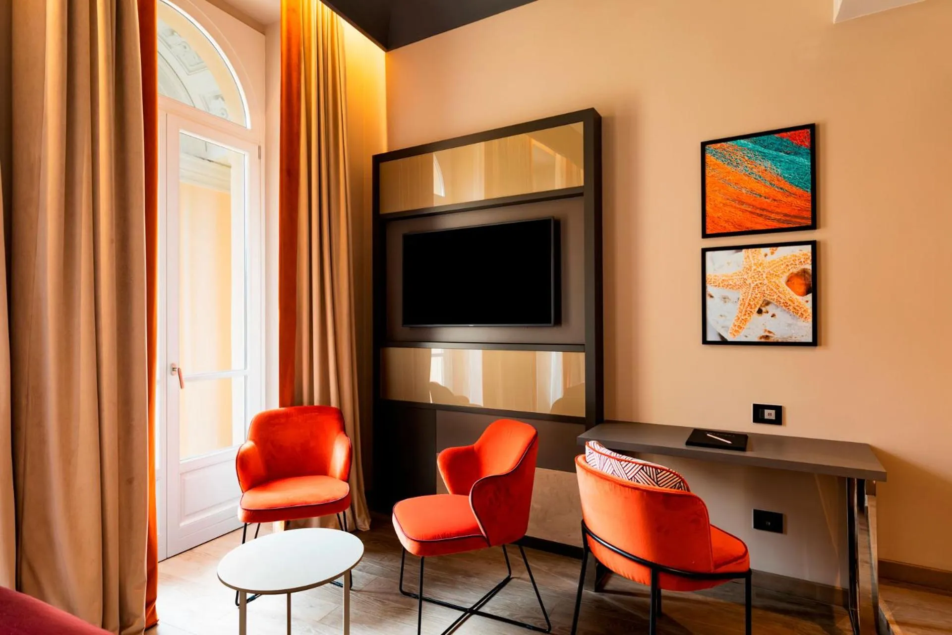 TV and multimedia in Amadomus Luxury Suites