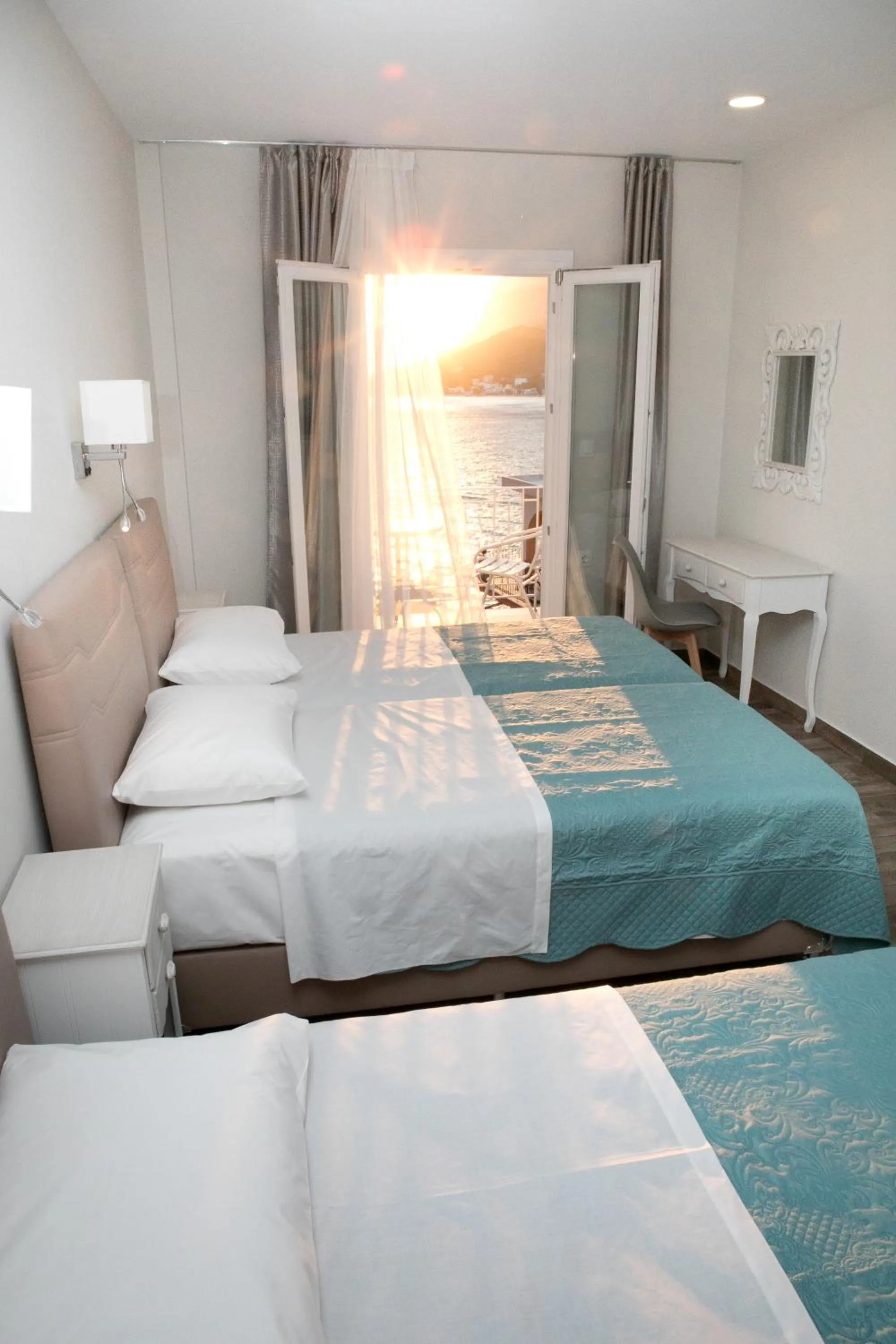 Bed in Hyperion Hotel