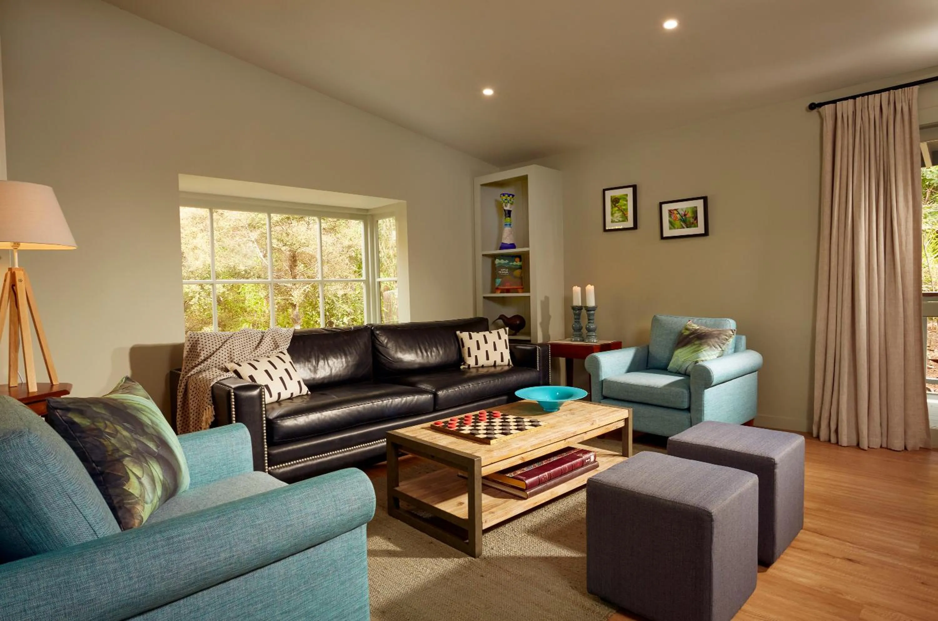 Library in Awaroa Lodge