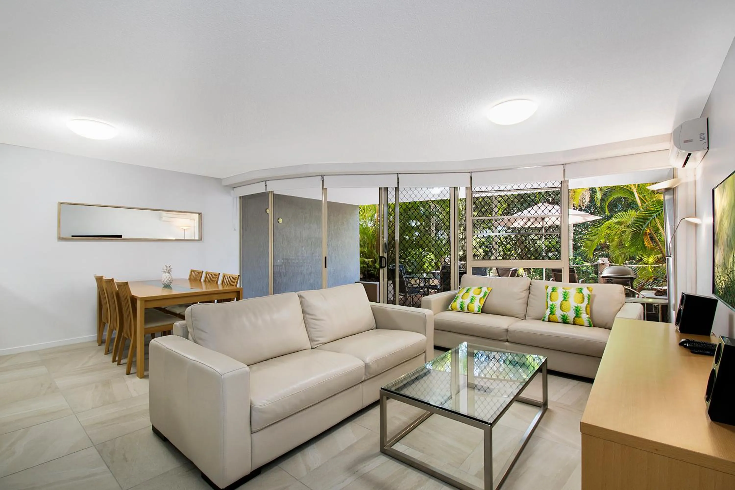 BBQ facilities in Beachcomber on the Spit