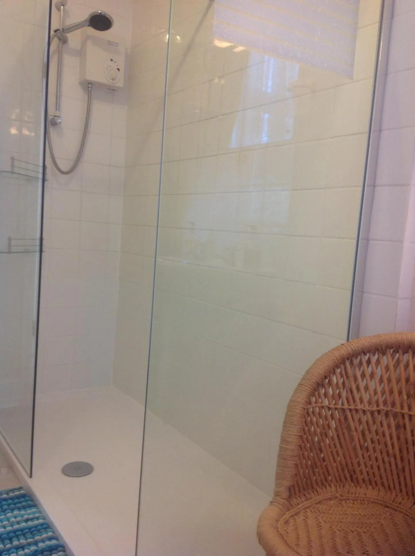 Bathroom in Cleasewood Guest House