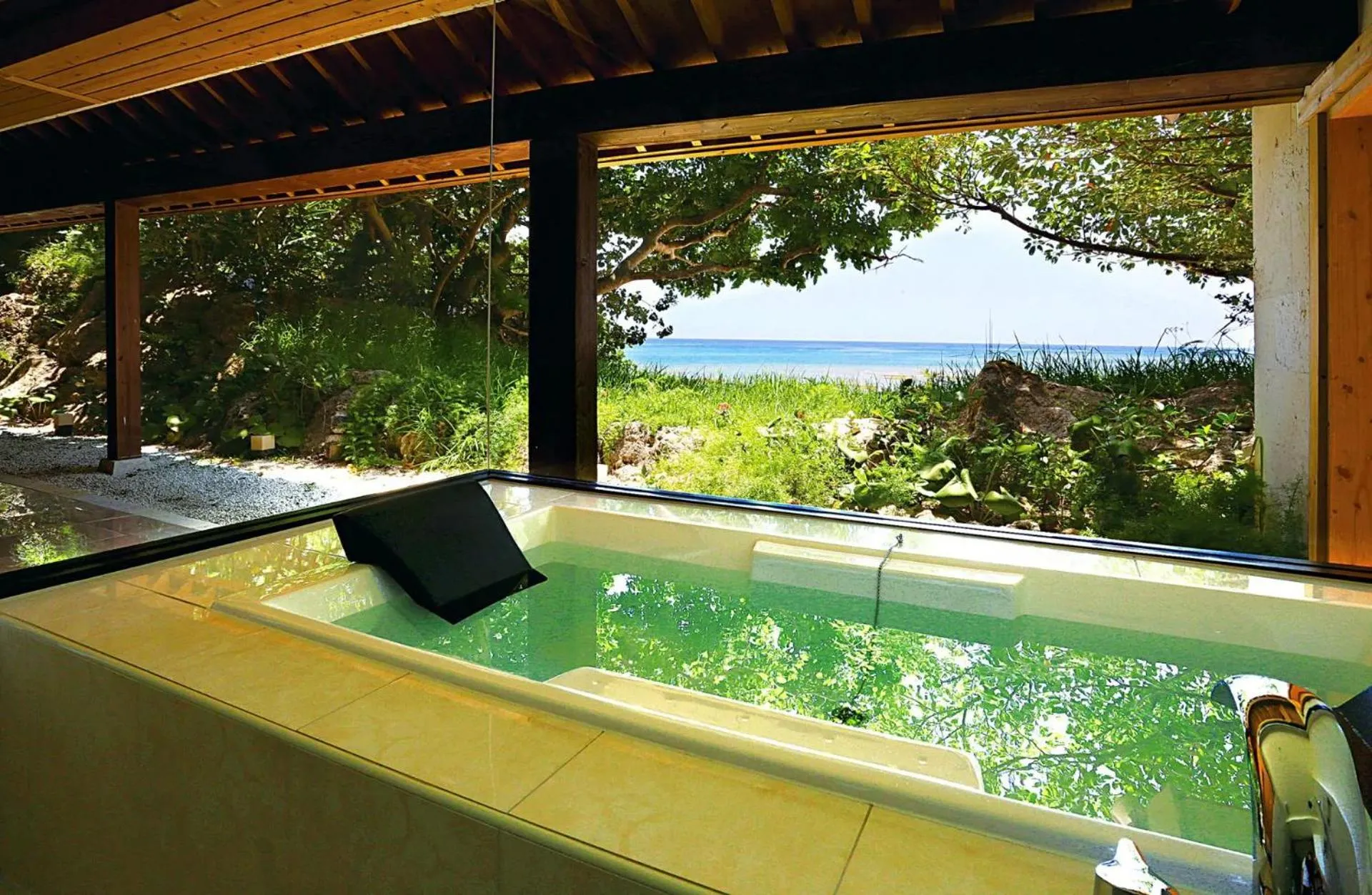 Natural landscape in Hyakunagaran