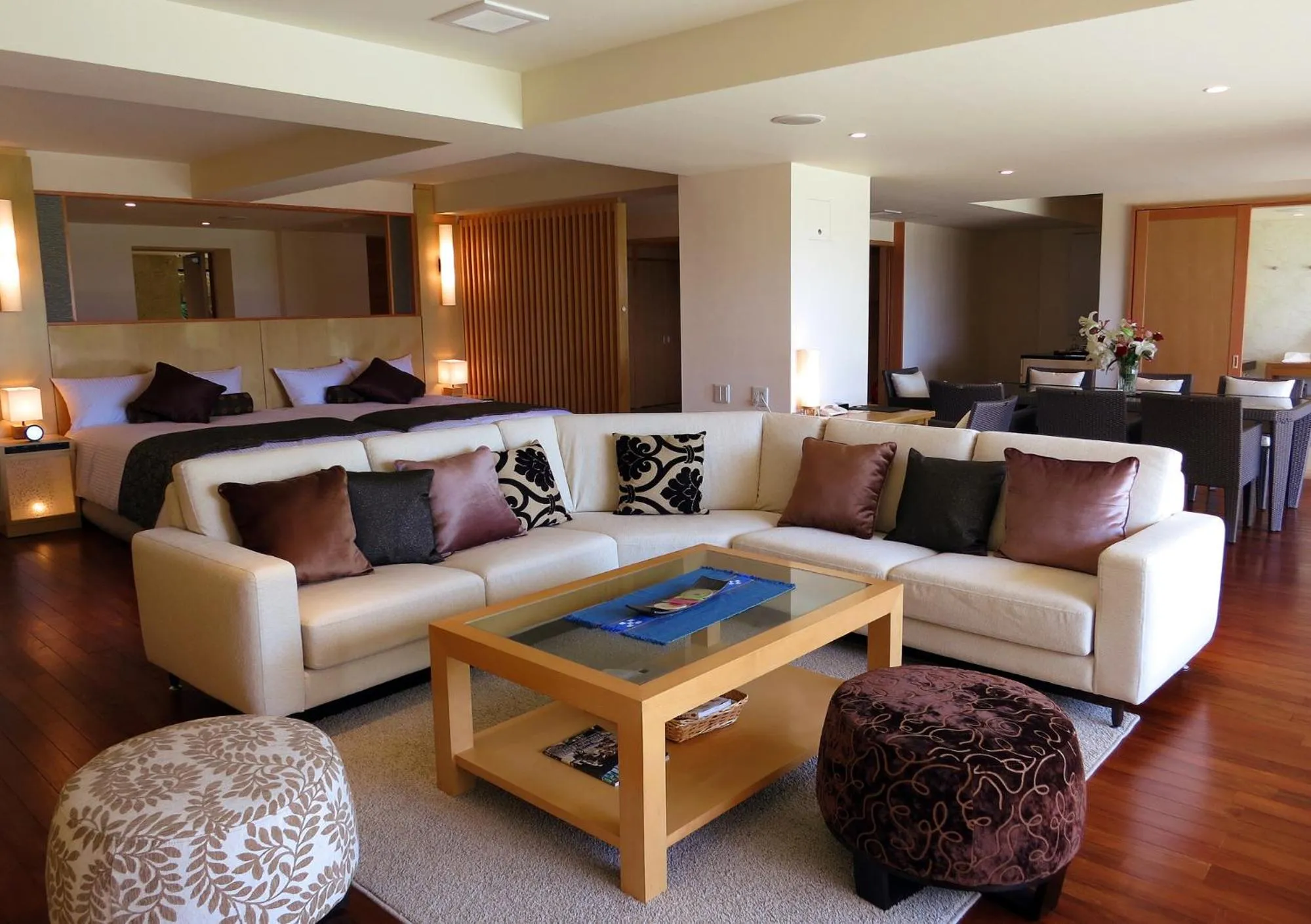 Living room in Hyakunagaran