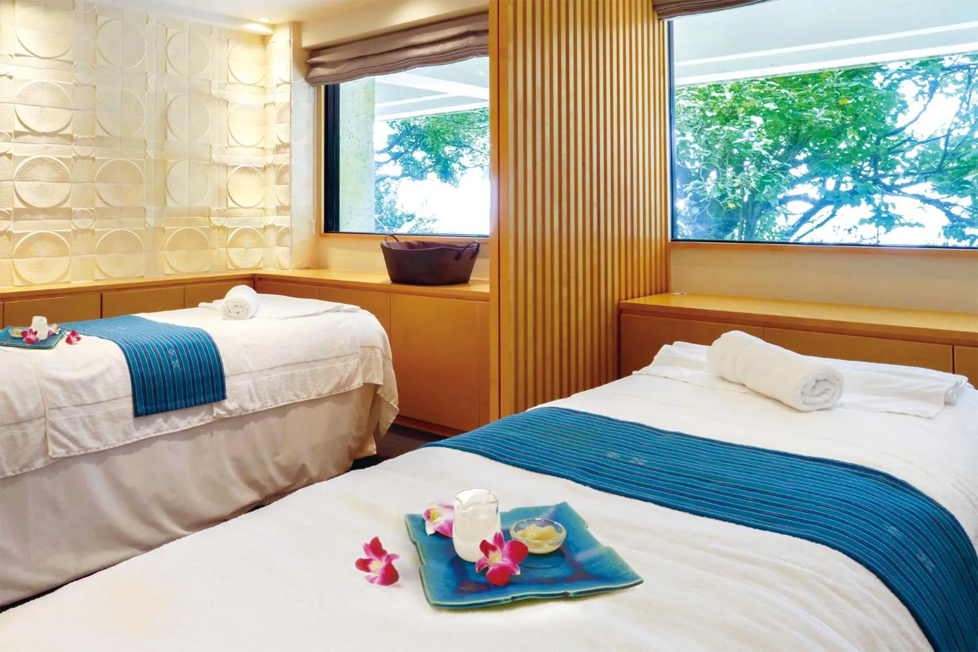 Massage, Bed in Hyakunagaran