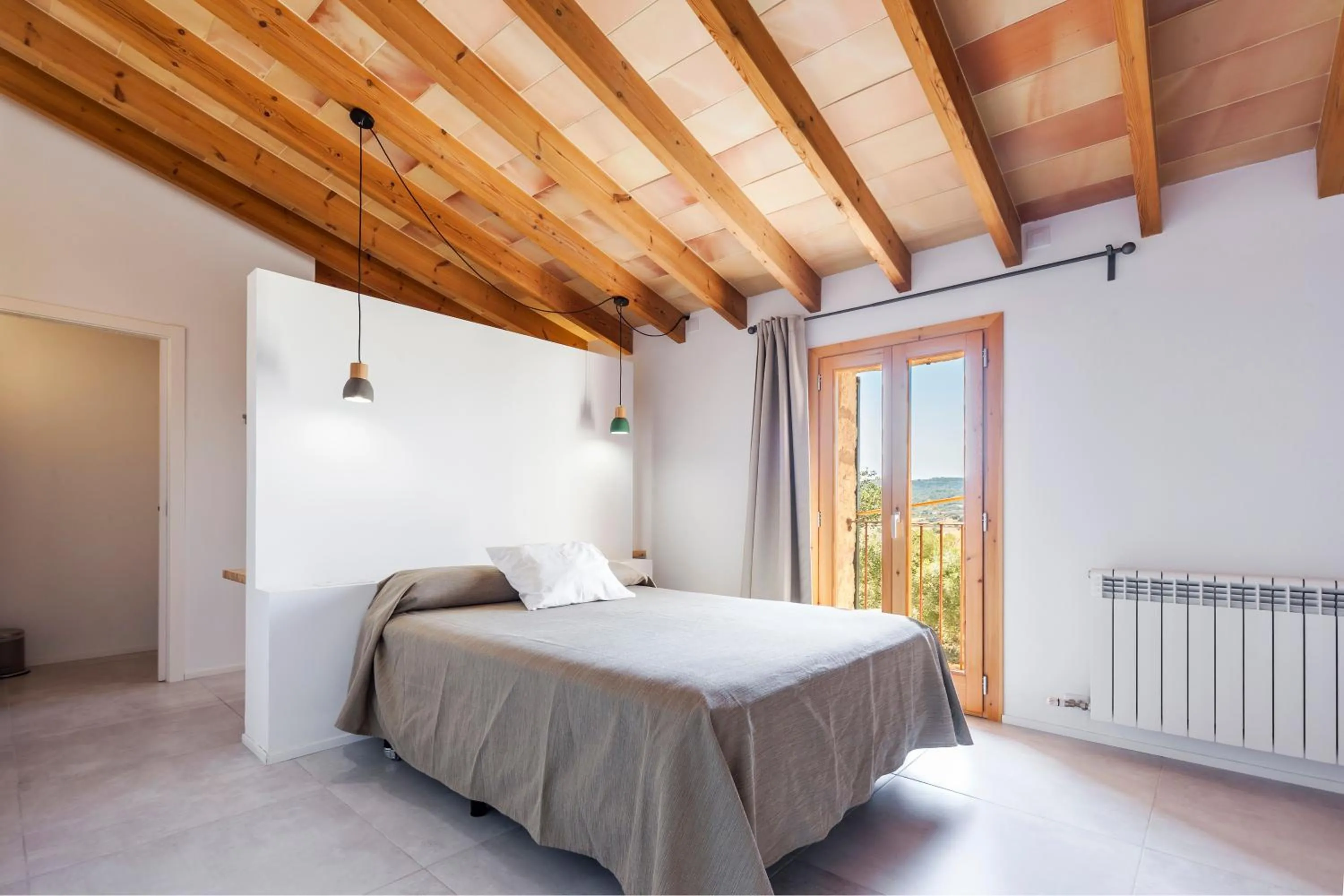 Property building, Bed in Cases d’Alcudiarrom