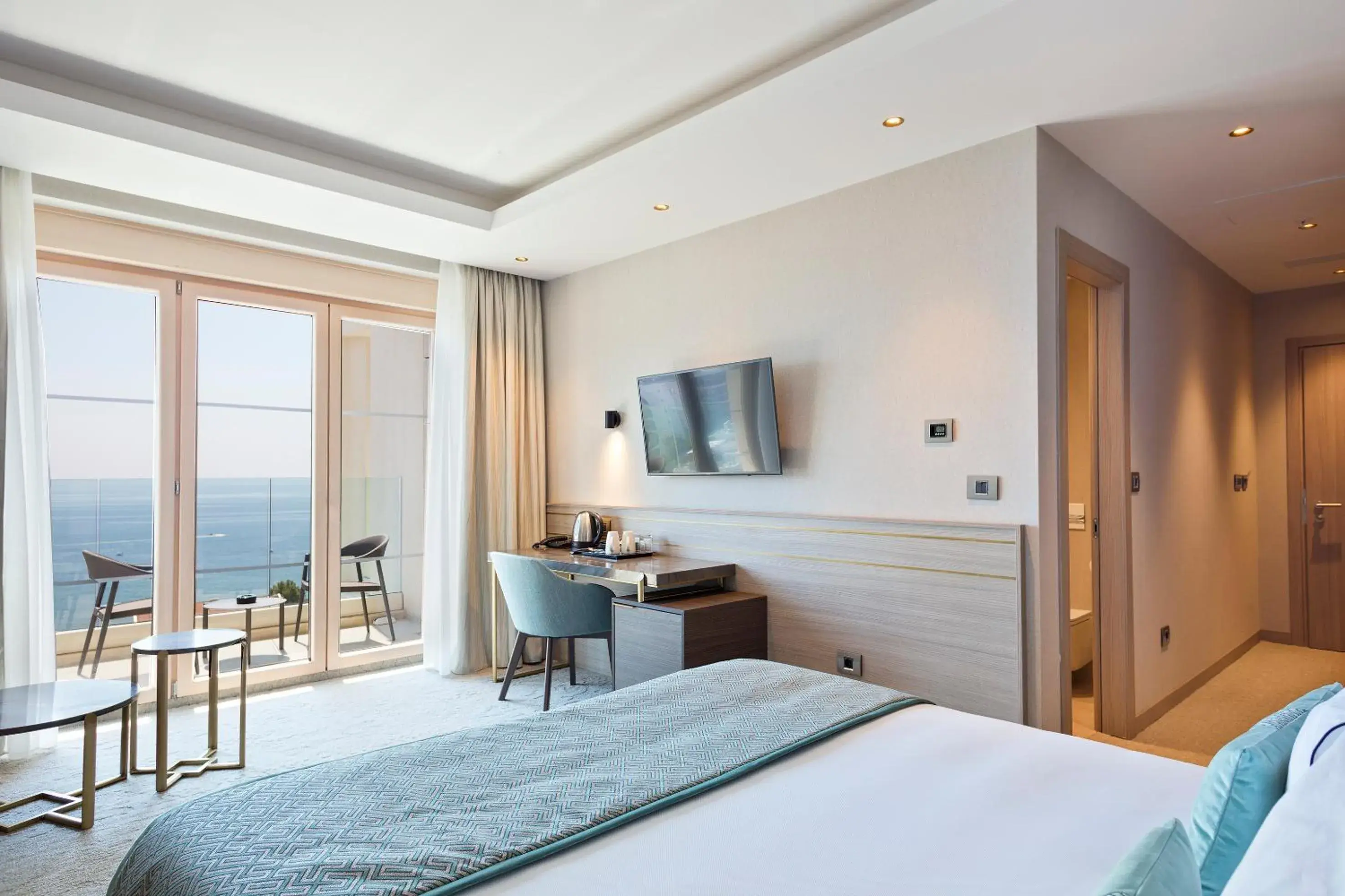 Deluxe Room with Front Ocean view (2 Adults + 2 Children) in Hotel AMI Budva Petrovac Deluxe Room with Front Ocean view (2 Adults + 2 Children) in Hotel AMI Budva Petrovac