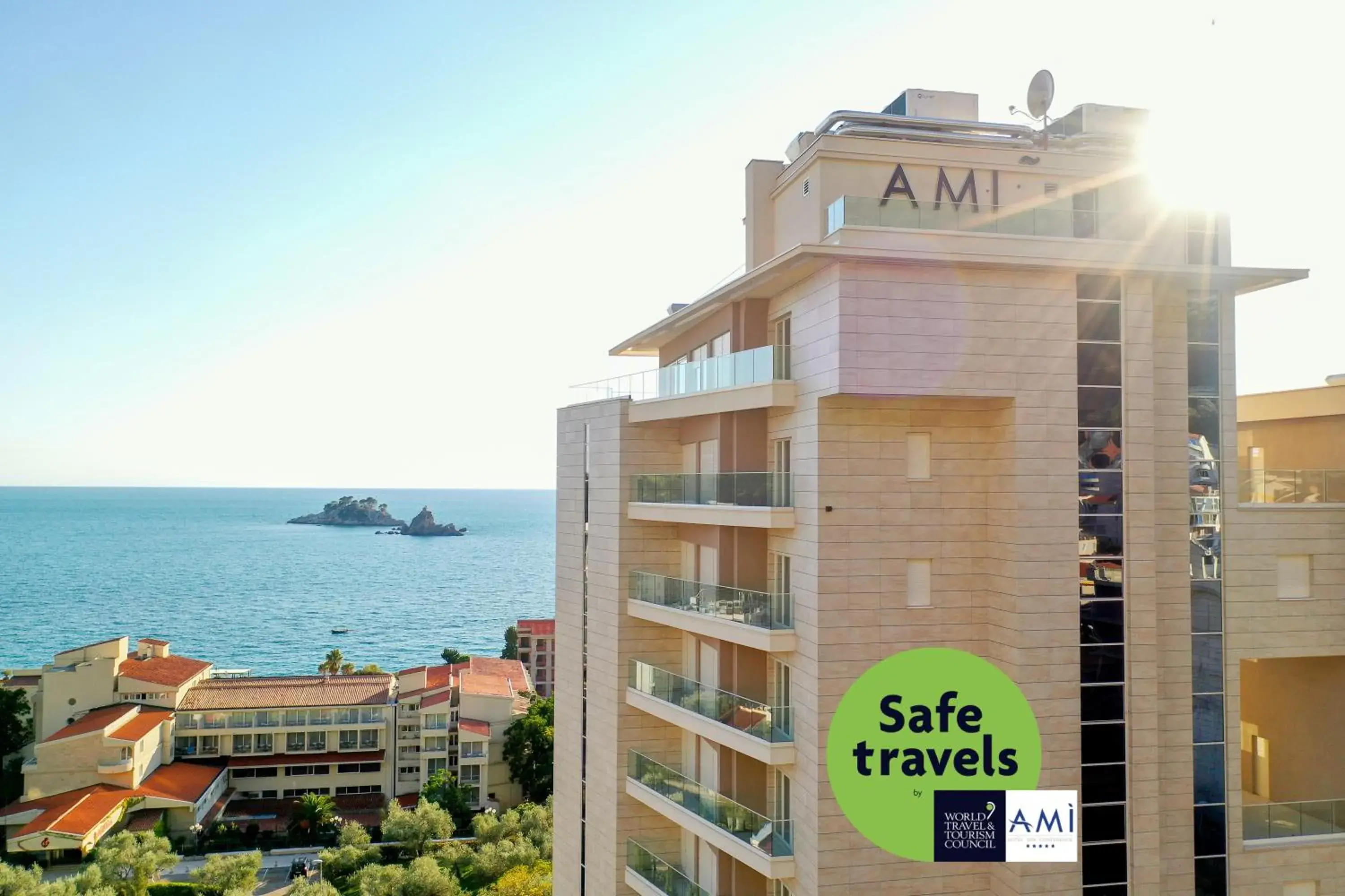 Property building in Hotel AMI Budva Petrovac Property building in Hotel AMI Budva Petrovac