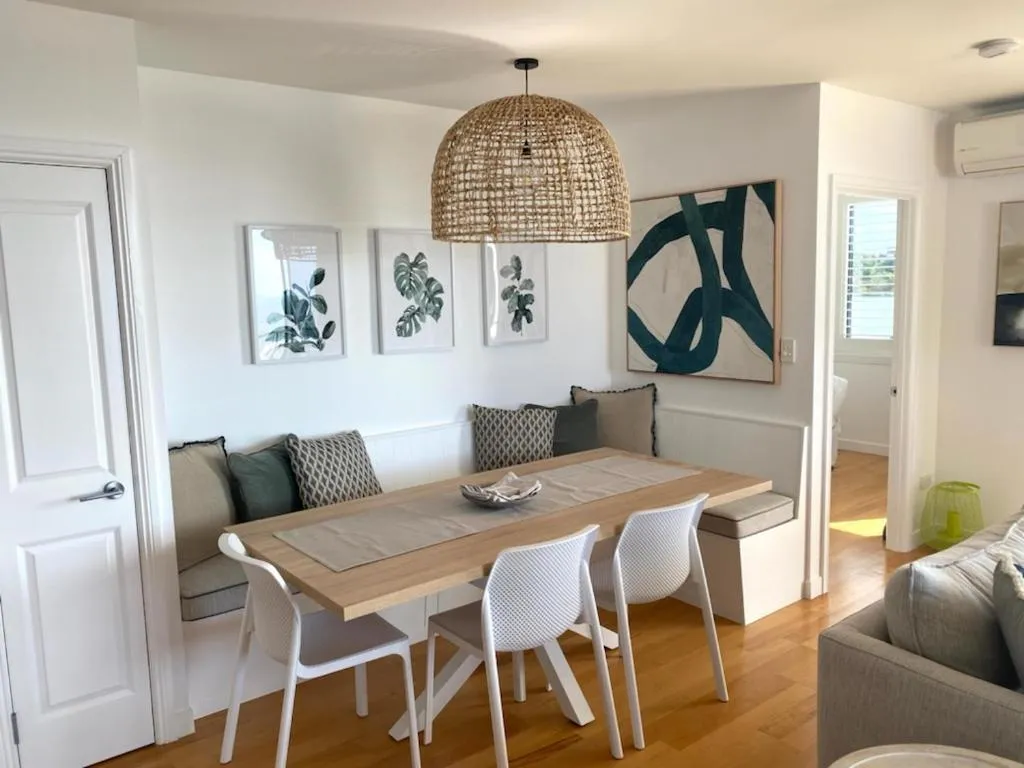 Seating area in Kings Row Apartments