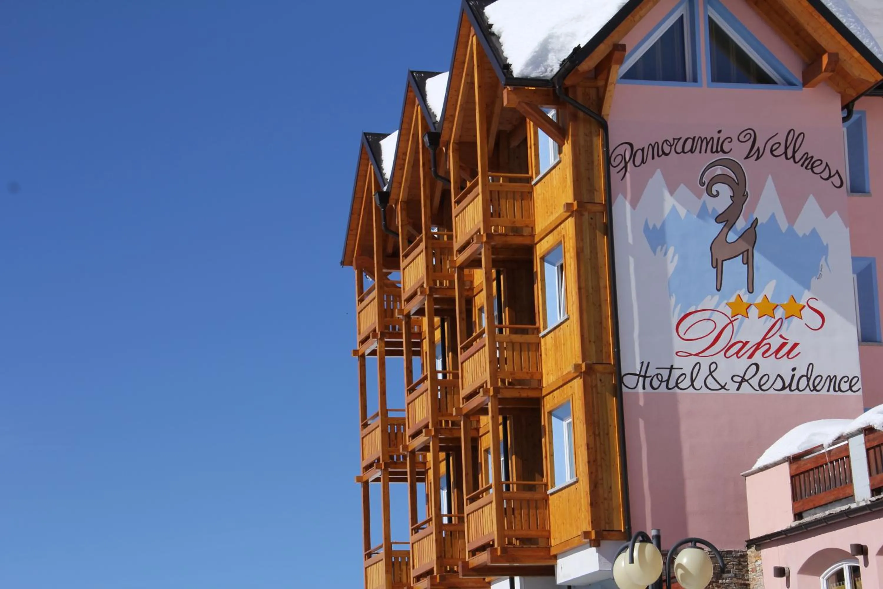 Facade/entrance in Hotel Residence Dahu