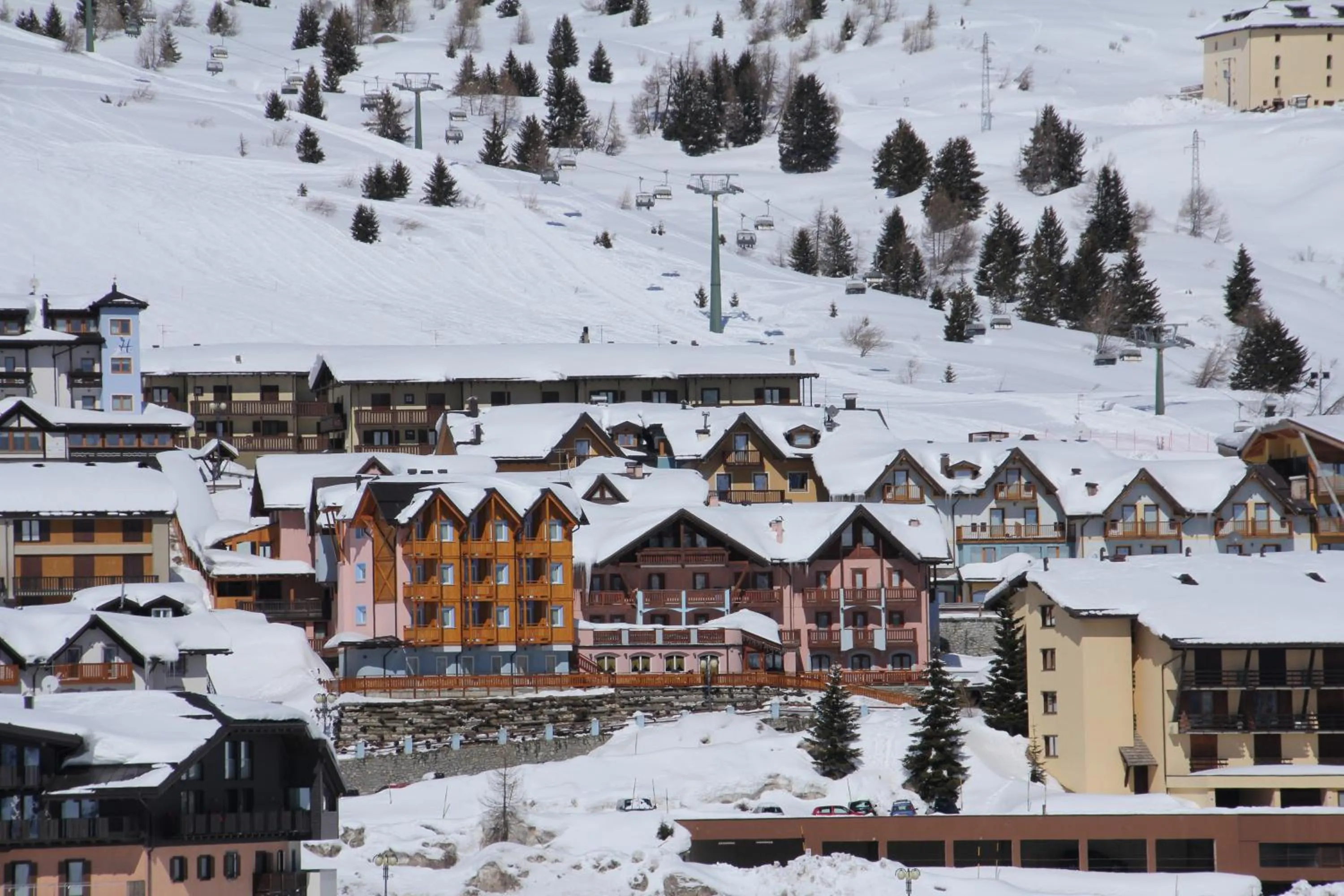 Bird's eye view in Hotel Residence Dahu