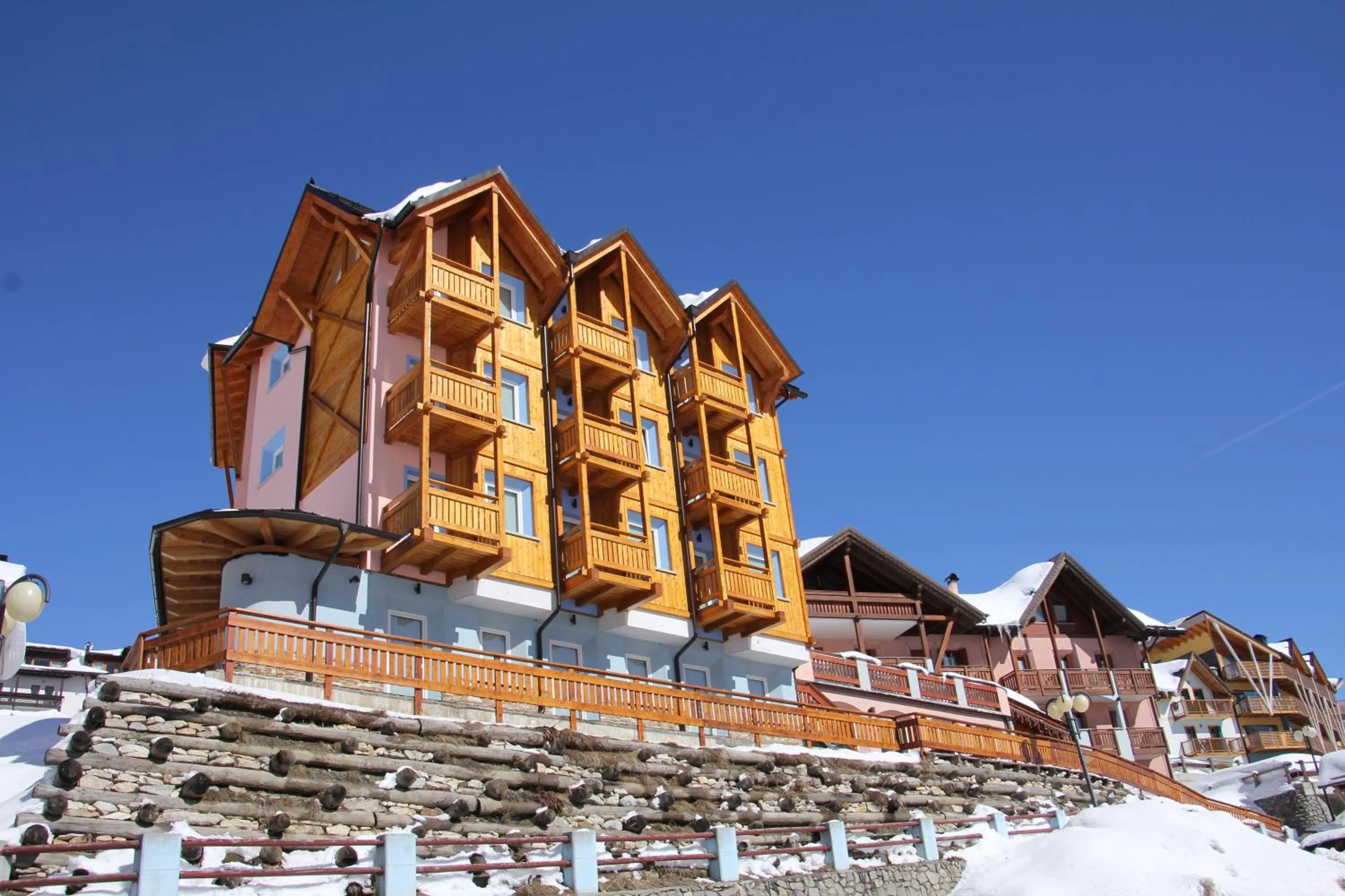 Property building in Hotel Residence Dahu