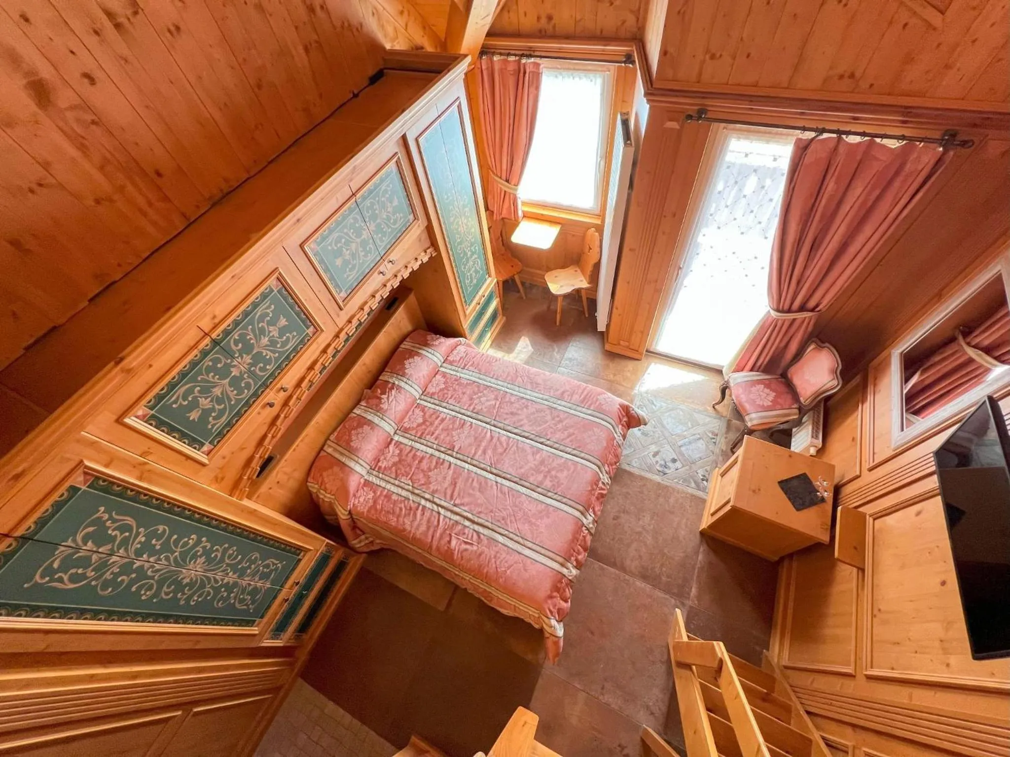 Photo of the whole room in Hotel Residence Dahu