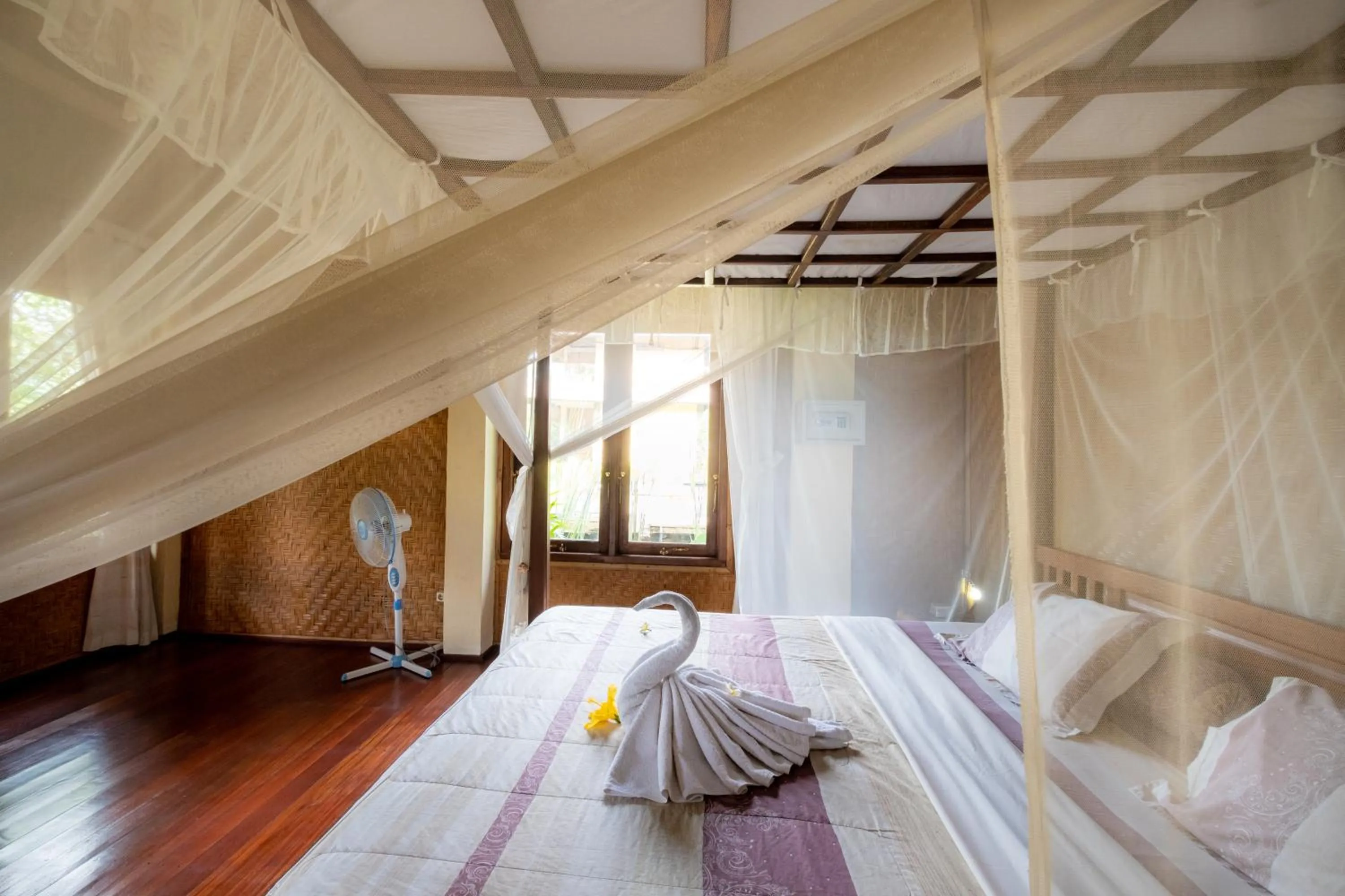 Bedroom, Bed in Villa Manuk
