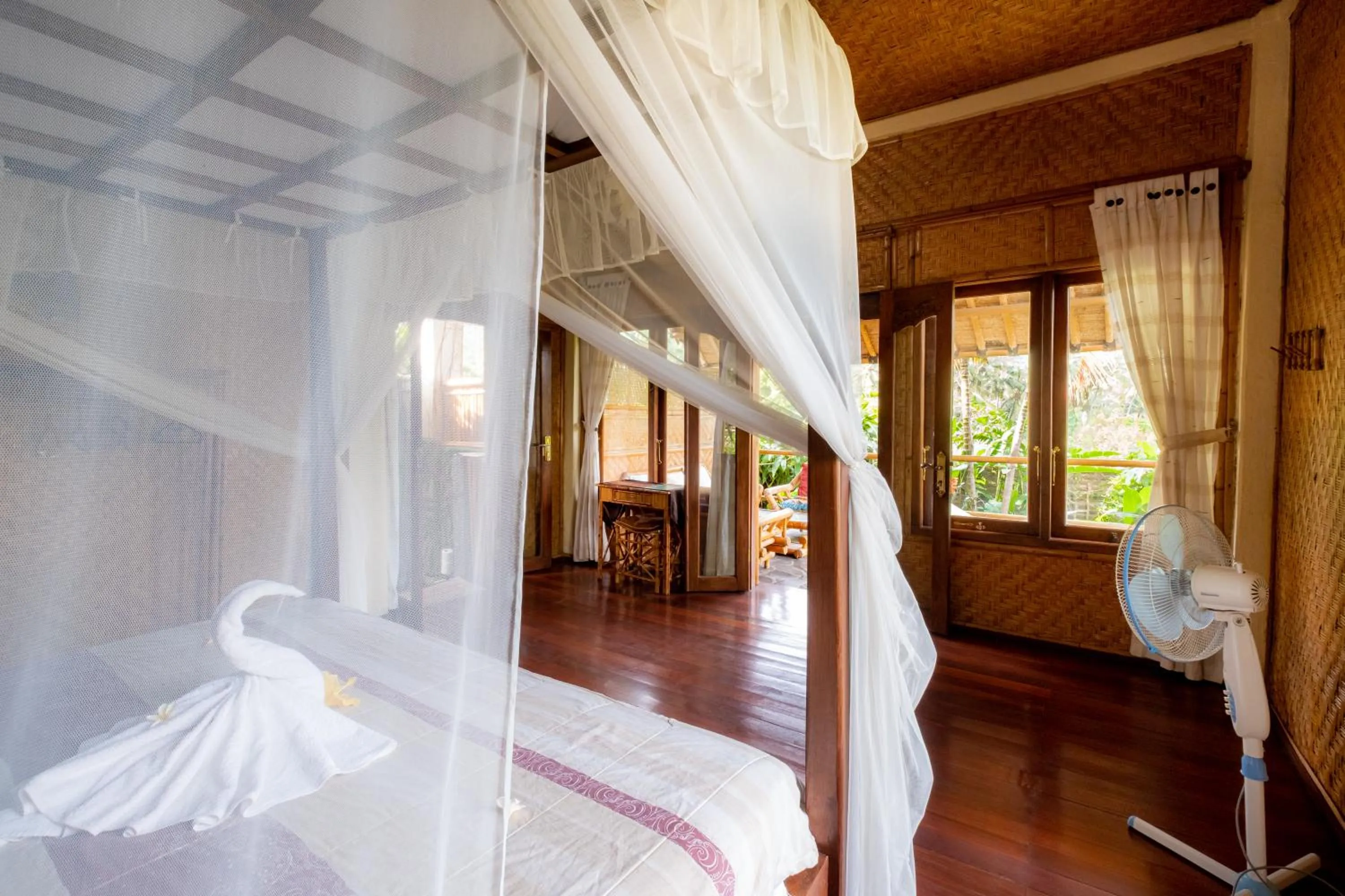 Bedroom, Bed in Villa Manuk