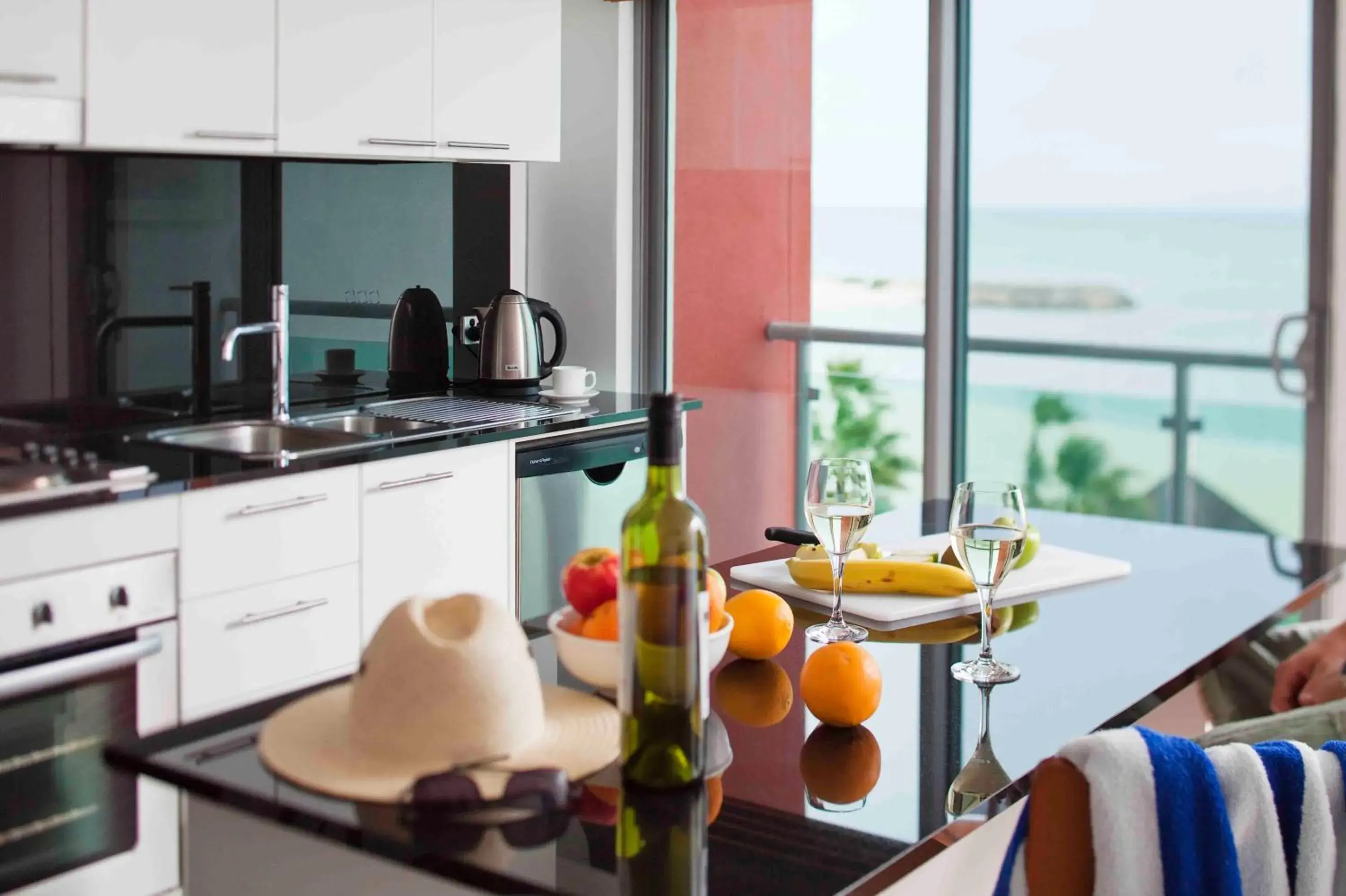 Food and drinks in Seashells Mandurah Food and drinks in Seashells Mandurah