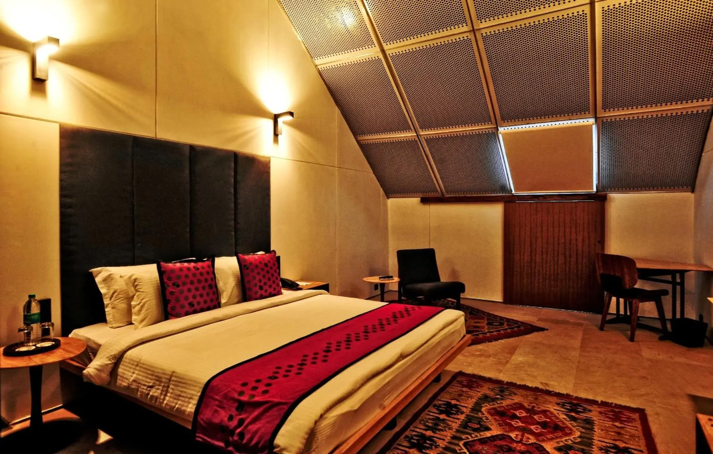 Deluxe Double Room in Mana Ranakpur Deluxe Double Room in Mana Ranakpur