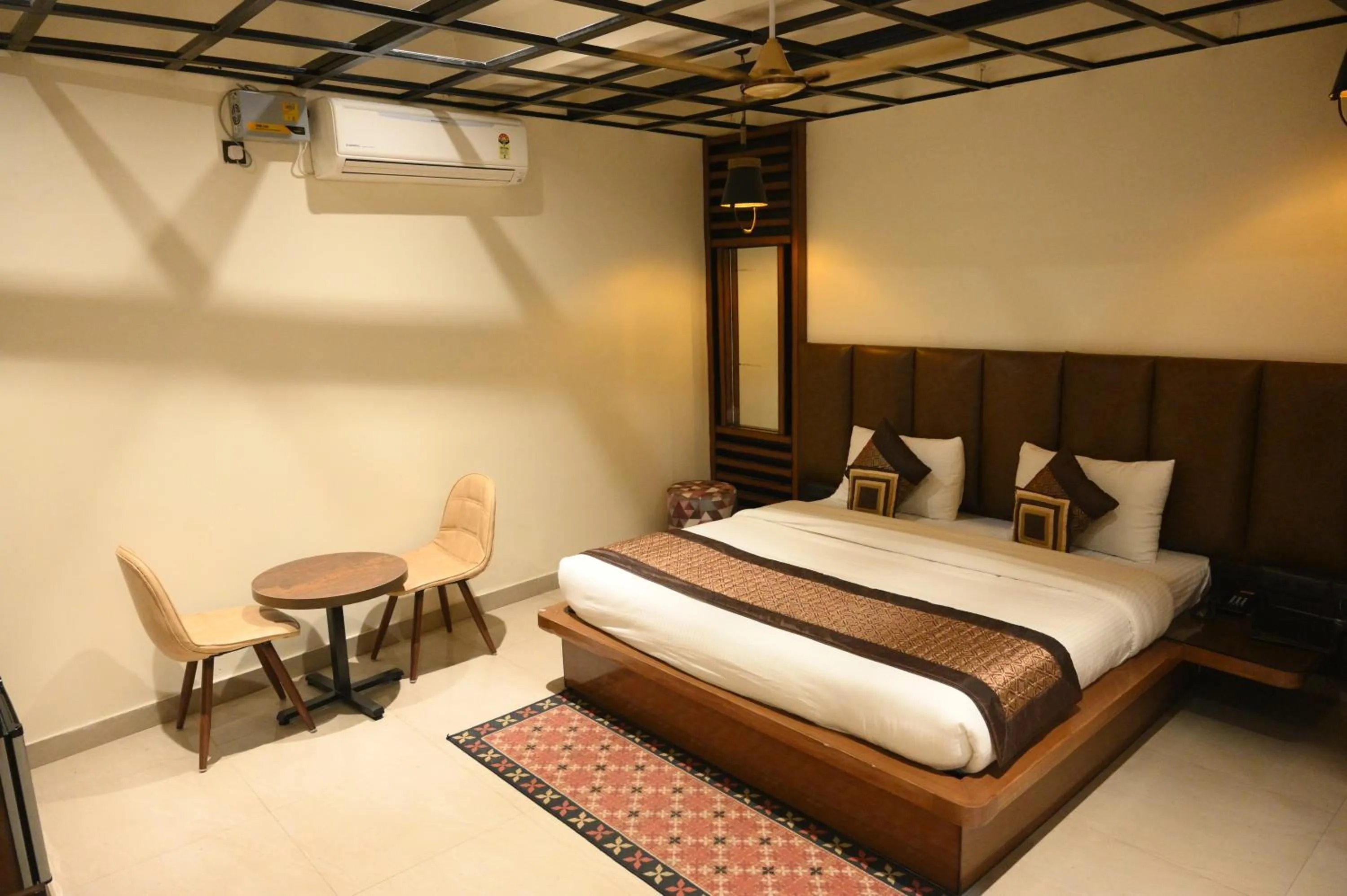 Bed in Hotel Grand Kailash,Kotdwara