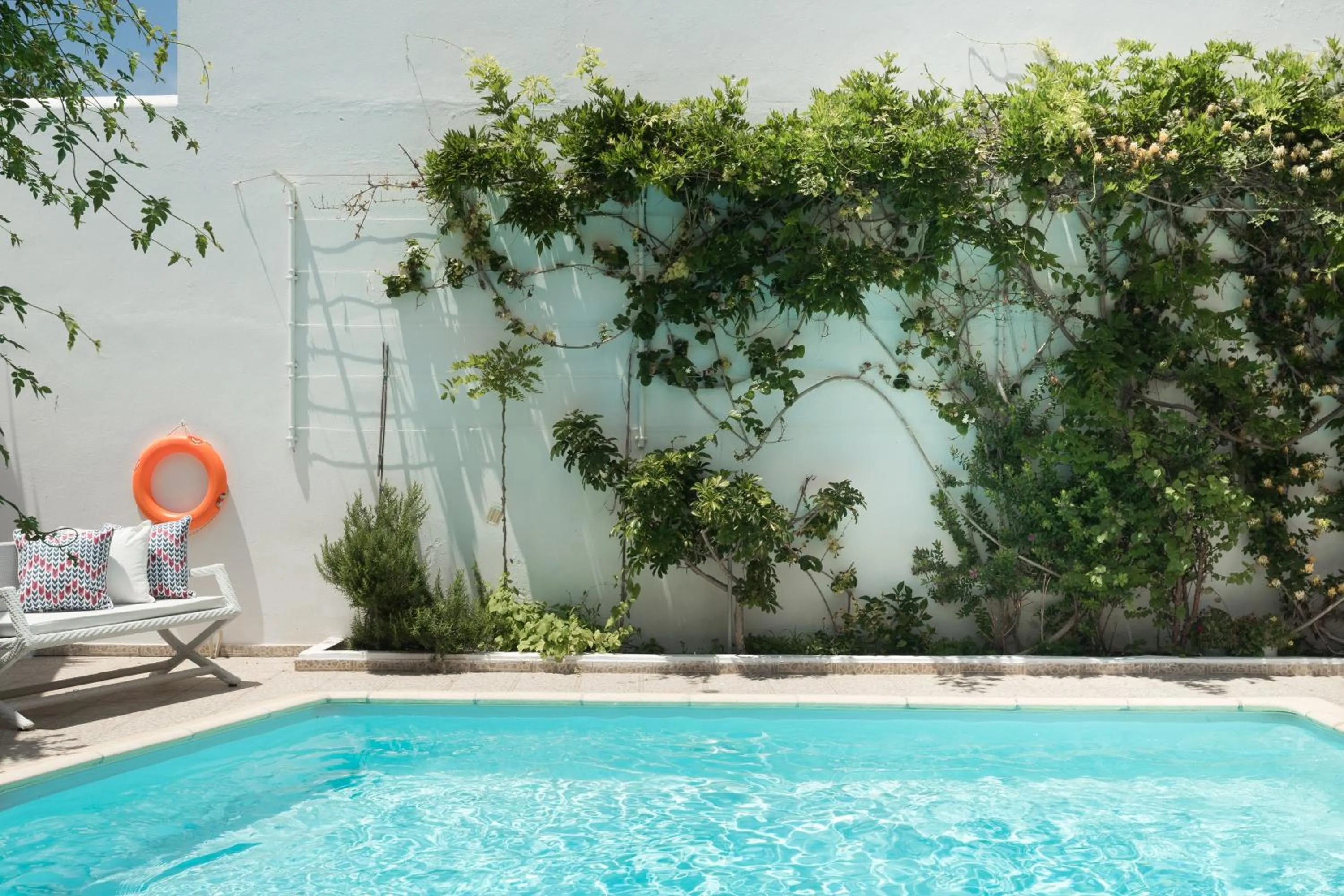 Swimming pool in Tinos Resort