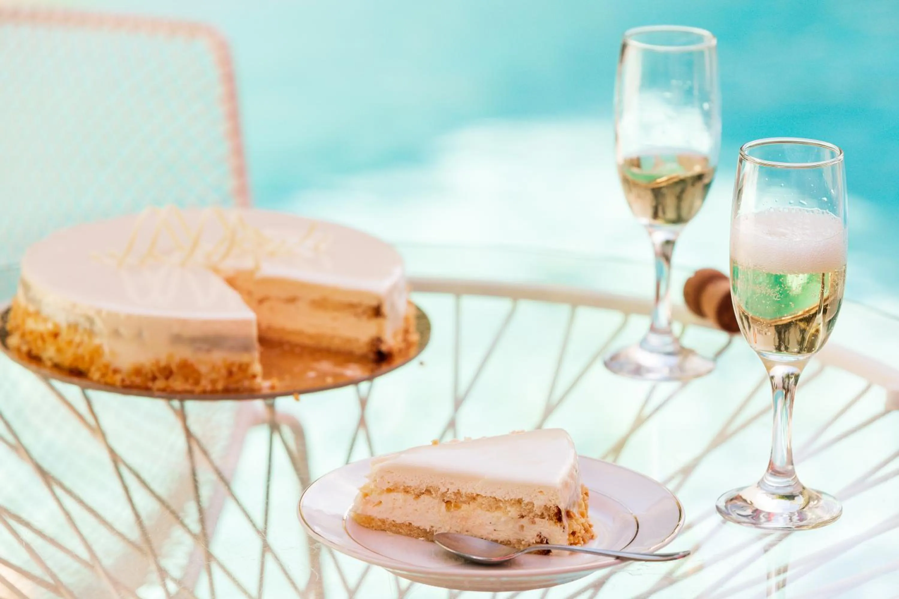 Swimming pool in Tinos Resort