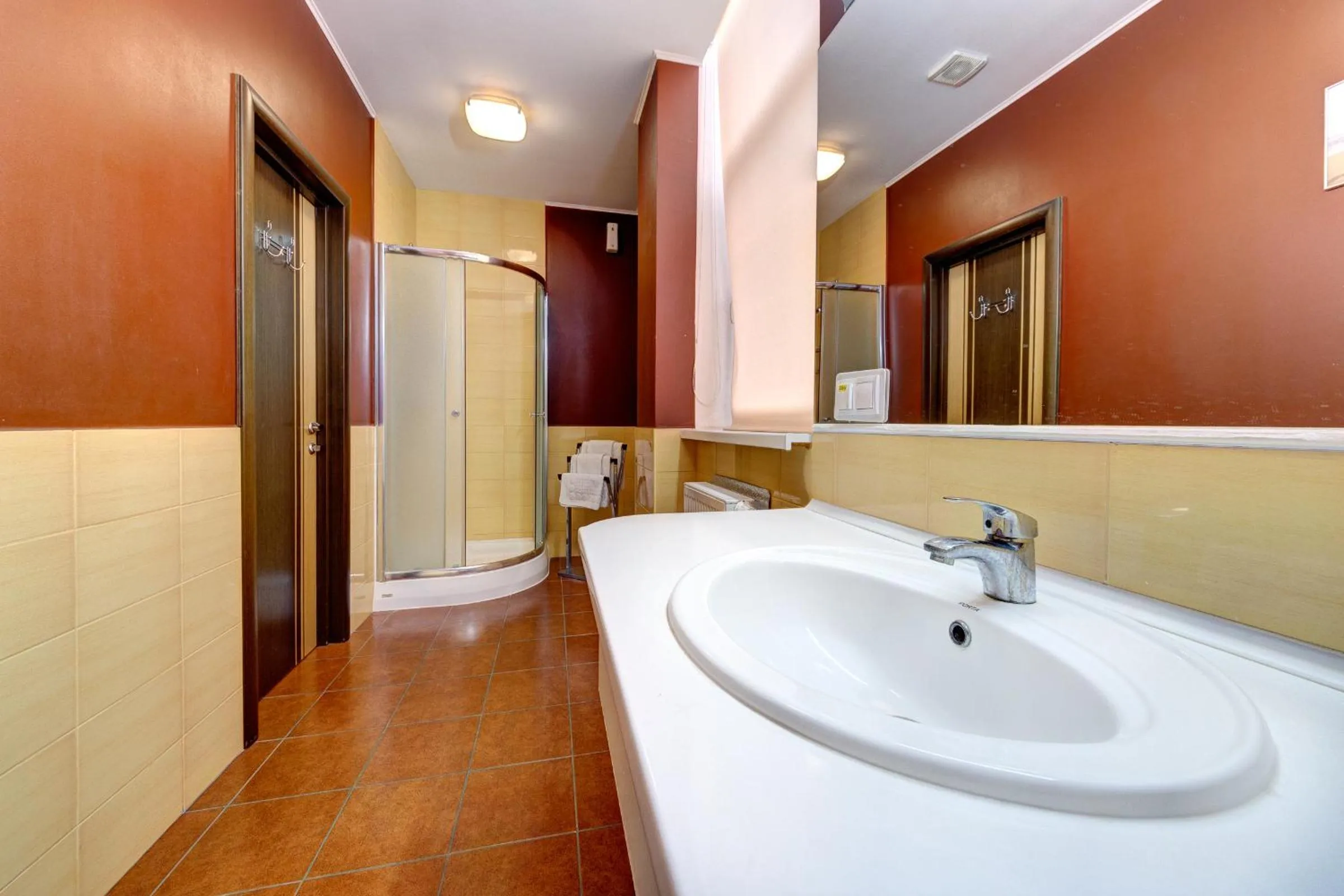 Shower in Terra Nova Sport&Spa Hotel