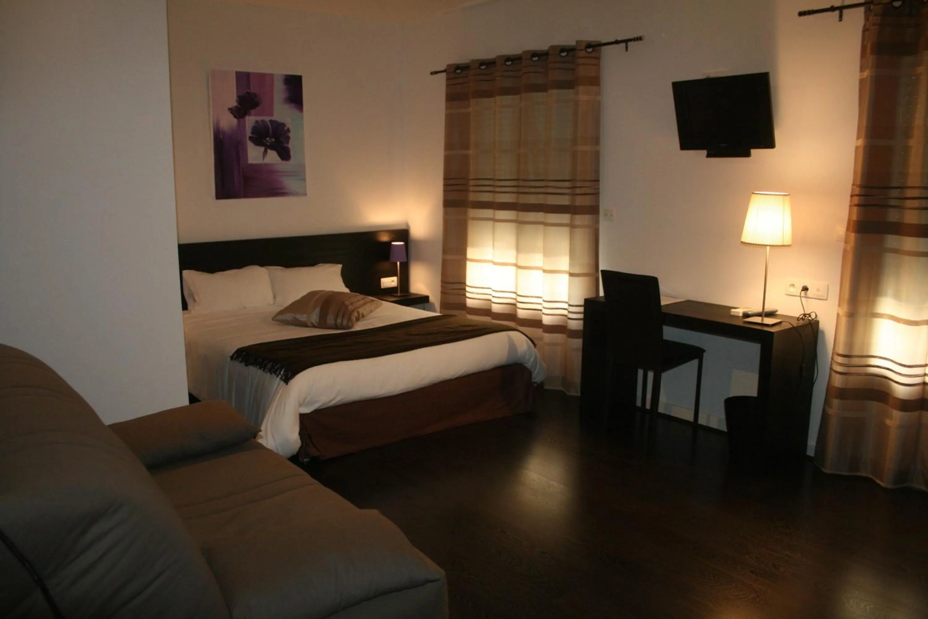 Bed in Hôtel Le Domaine des Vignes Ampuis Lyon Sud Vienne