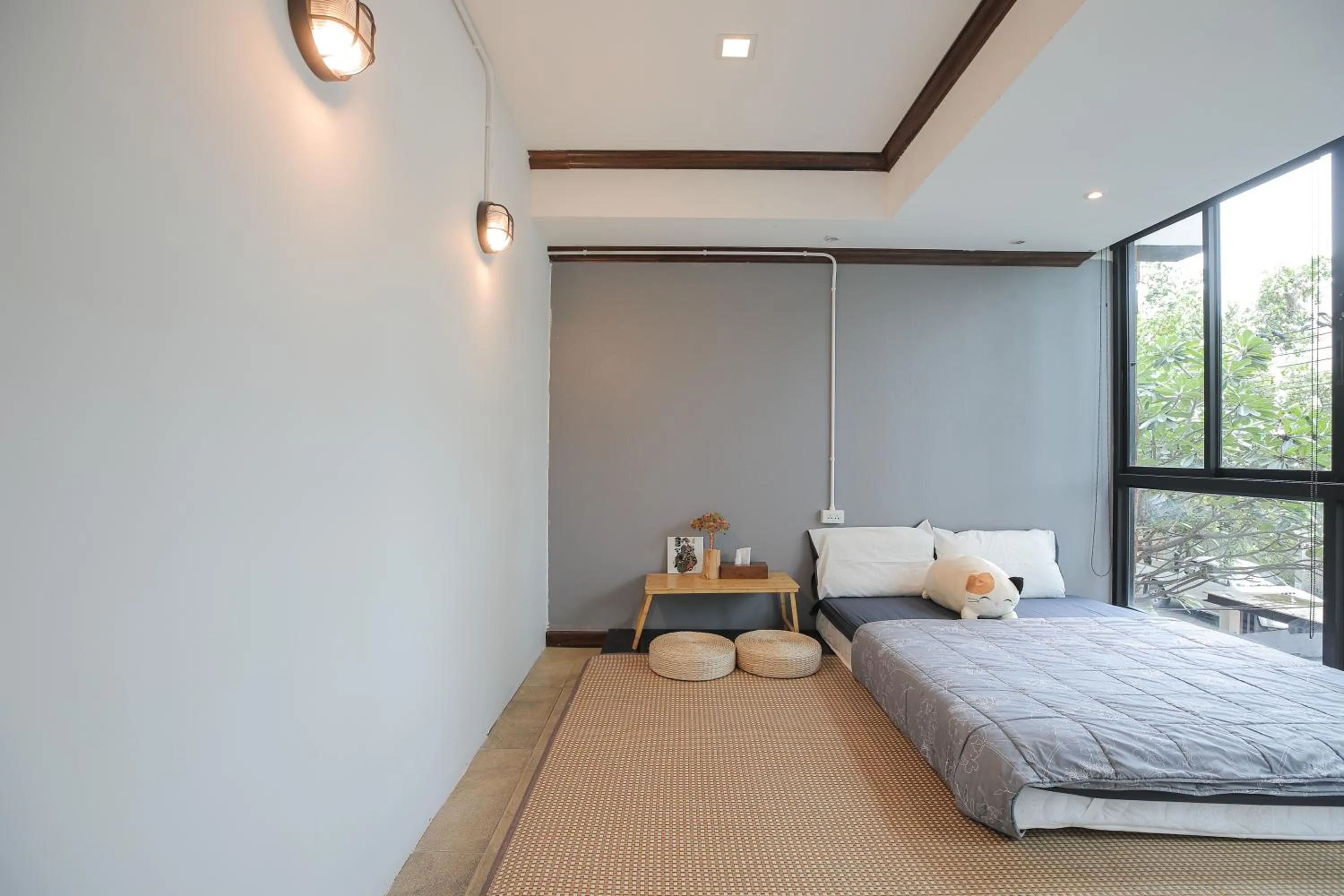 Photo of the whole room, Bed in Arbor's house