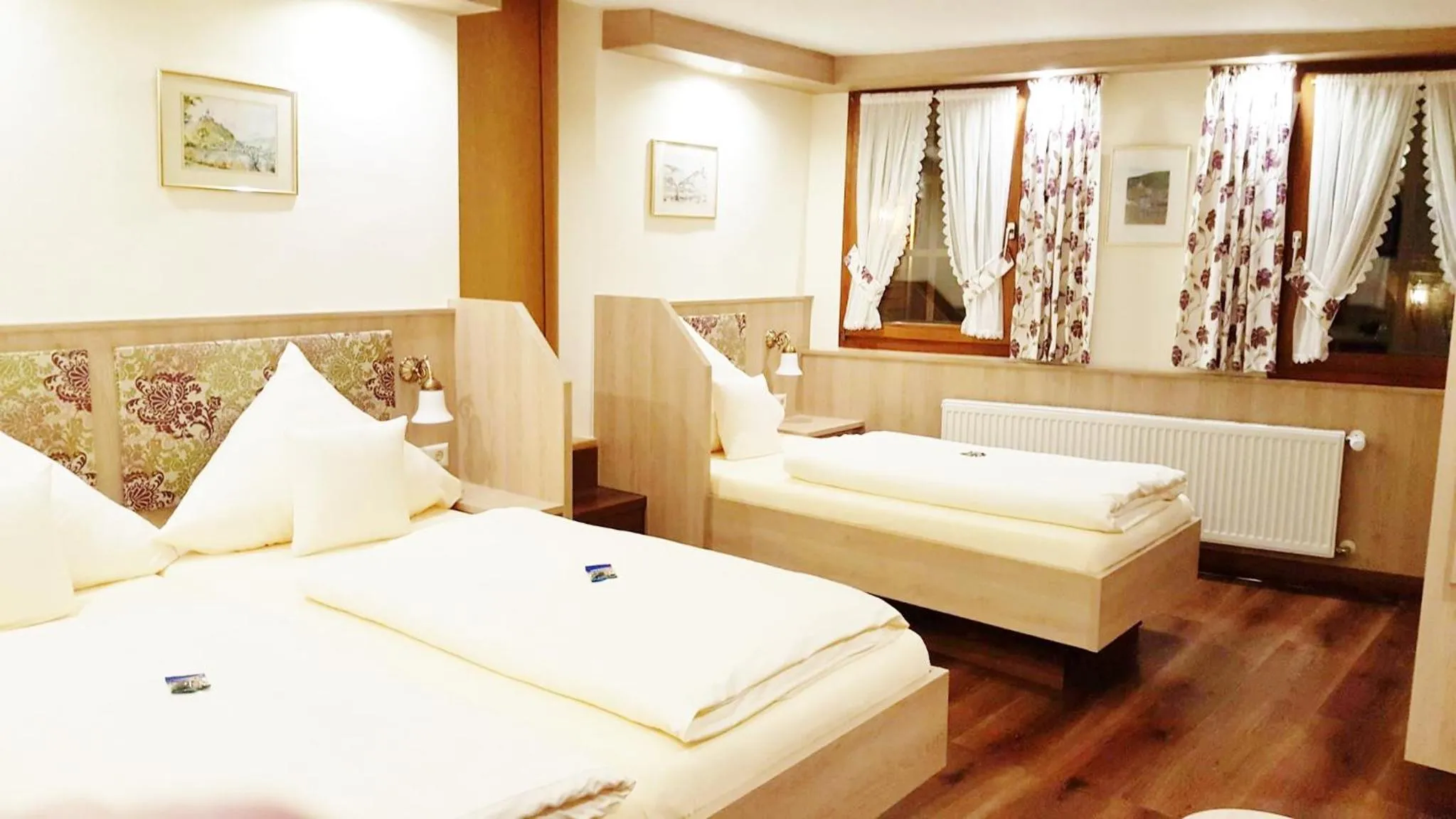 Photo of the whole room, Bed in Hotel Gute Quelle