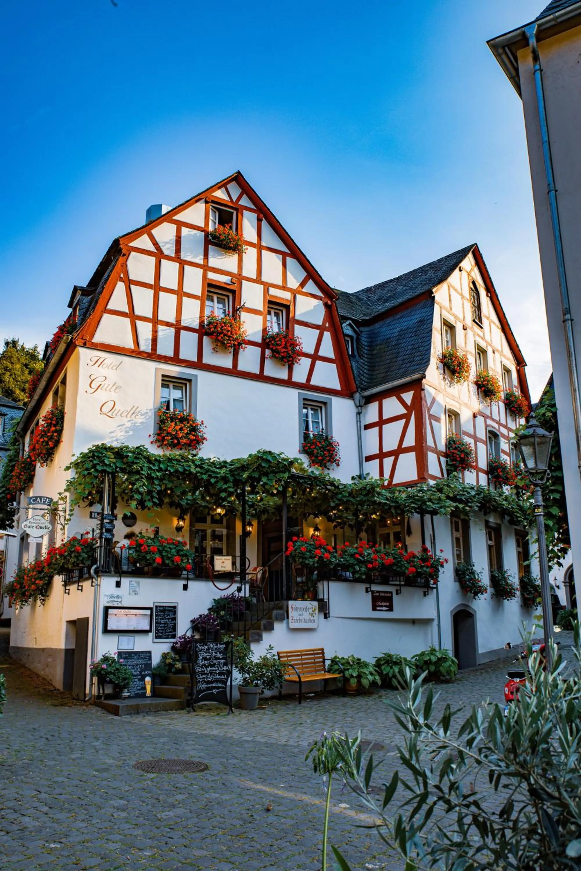 Property building in Hotel Gute Quelle