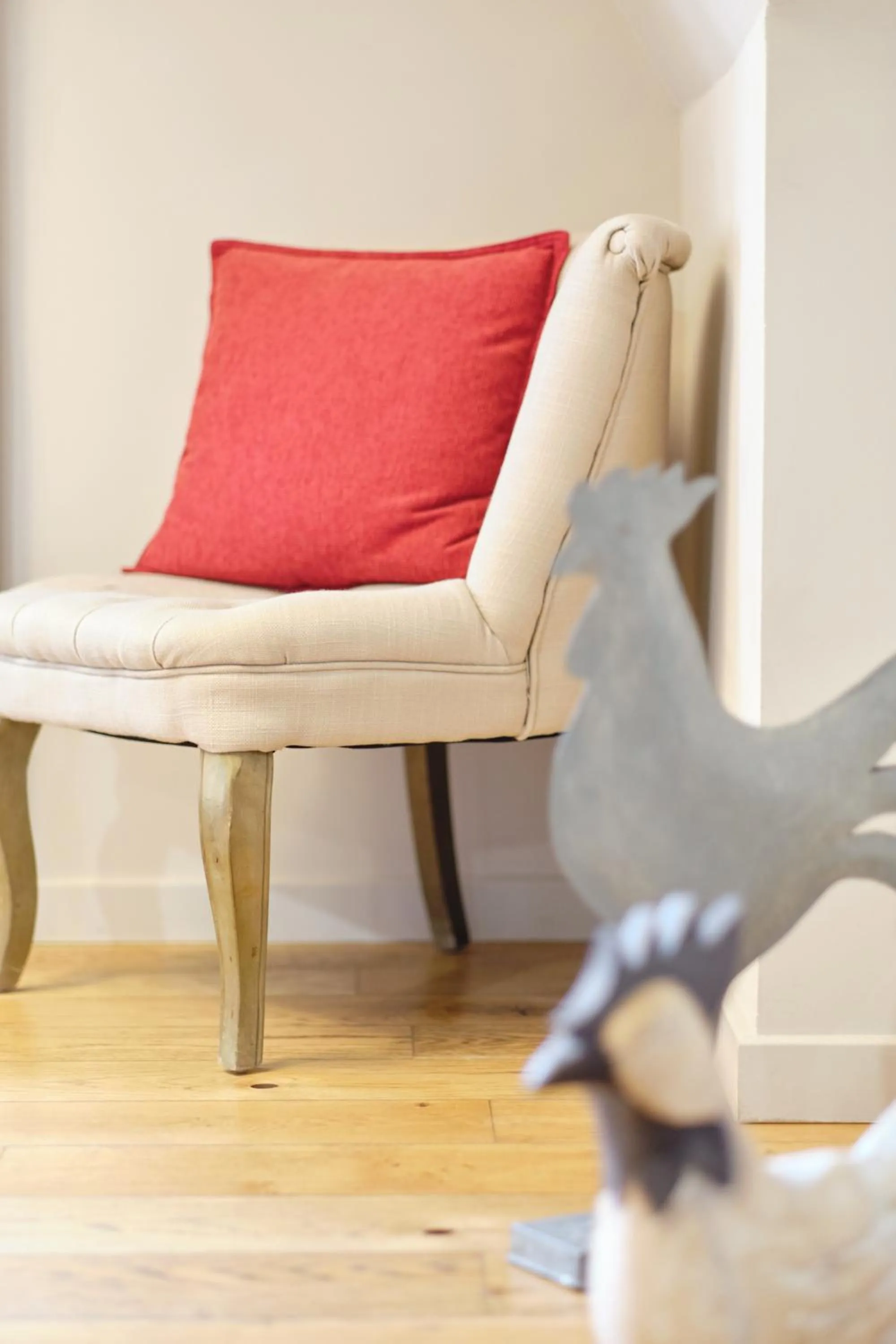 Seating area in Au Petit Manoir