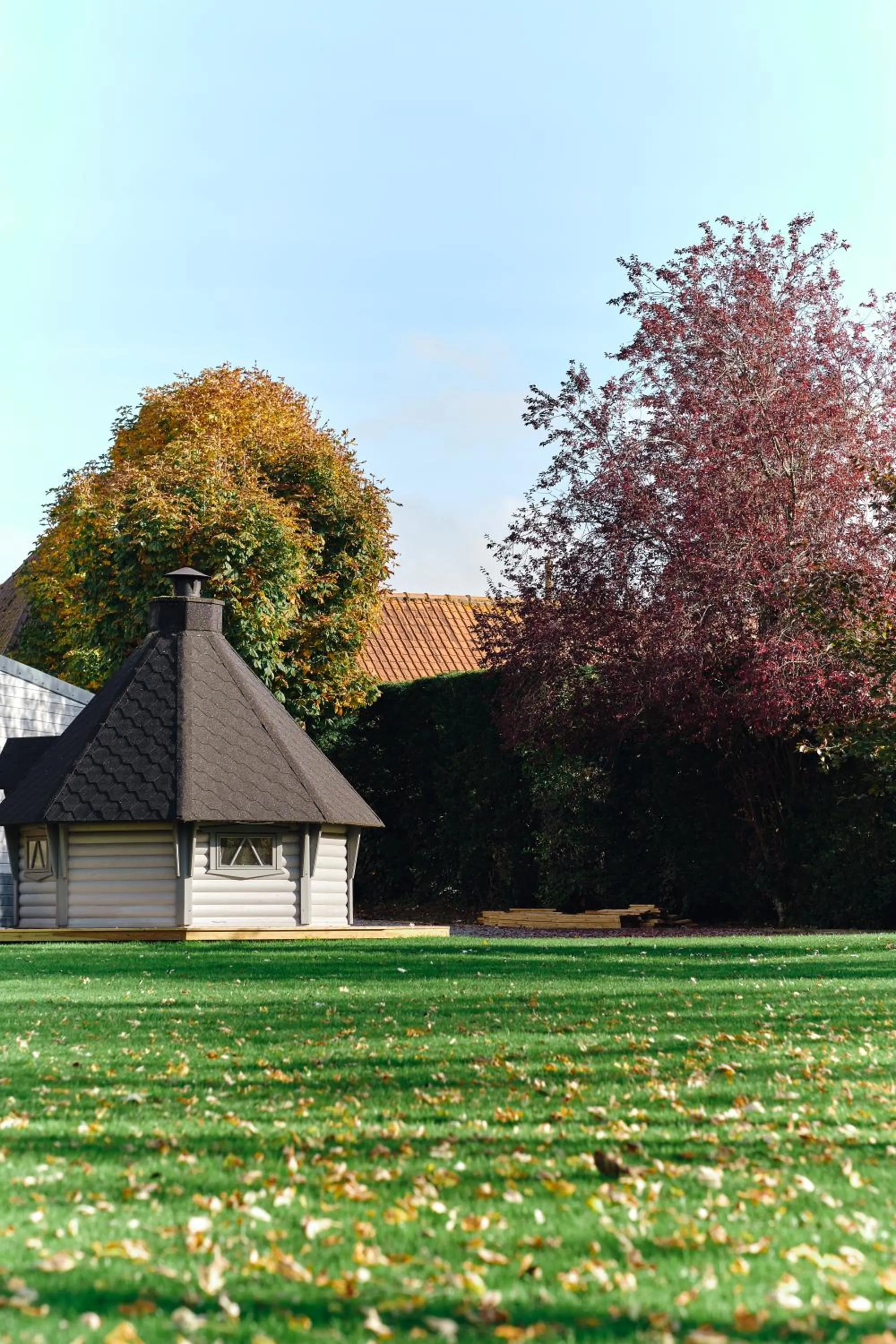 Restaurant/places to eat in Au Petit Manoir