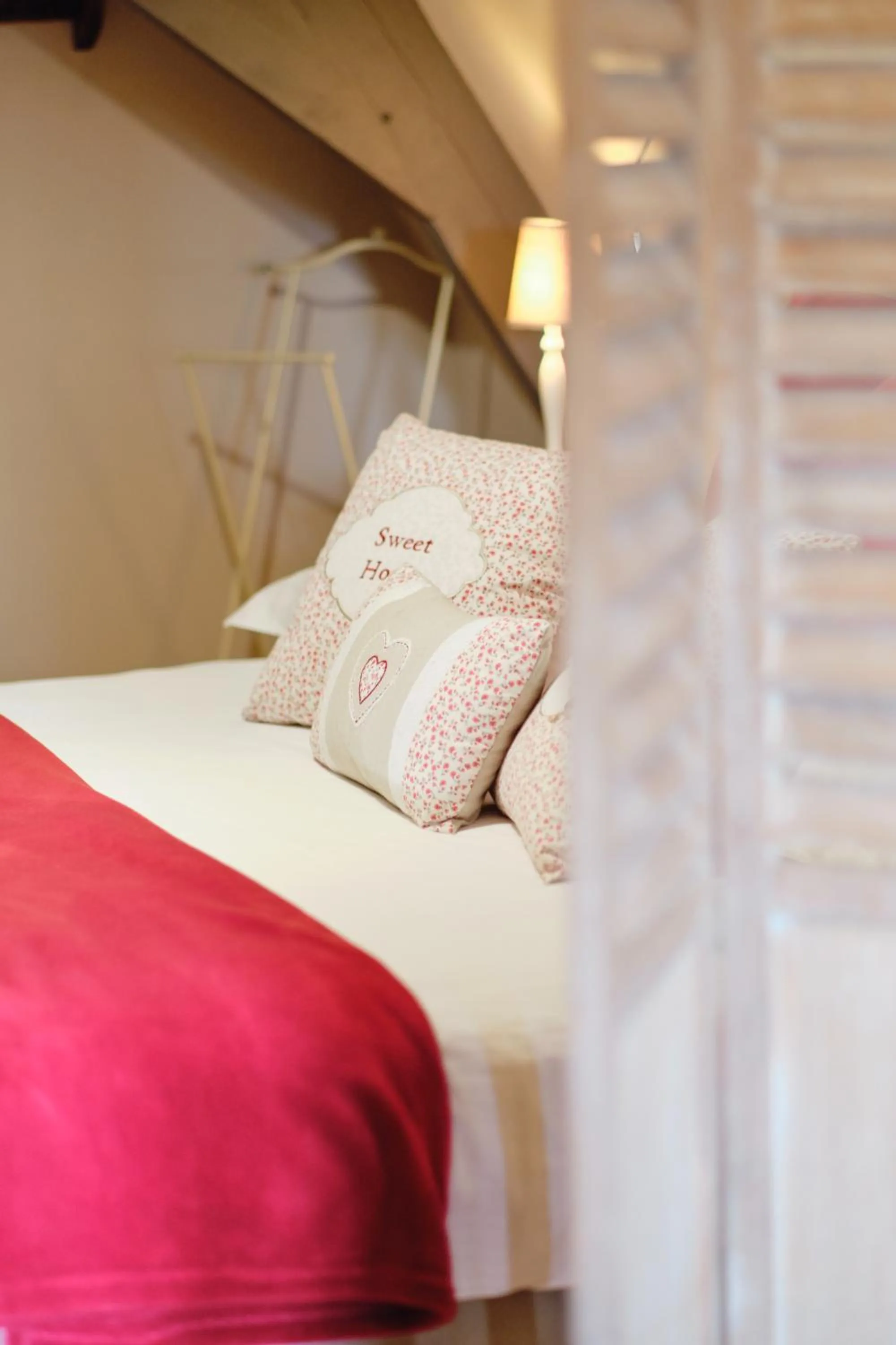 Bed in Au Petit Manoir