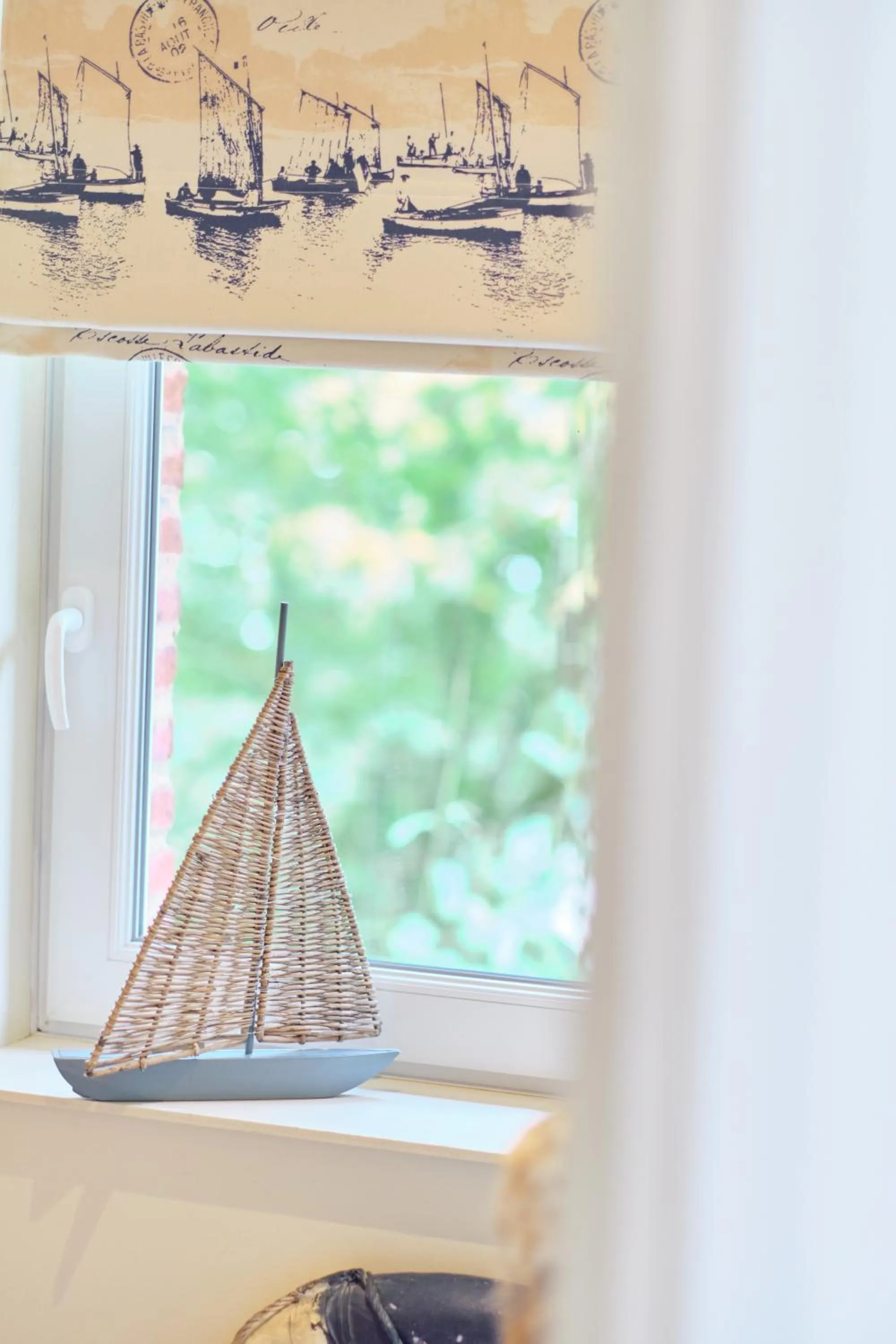 Decorative detail in Au Petit Manoir