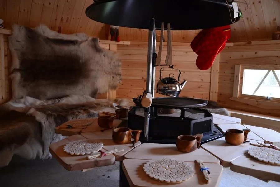 Day in Au Petit Manoir