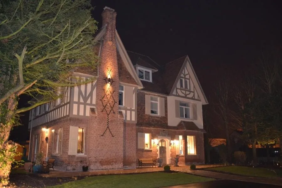 Night in Au Petit Manoir