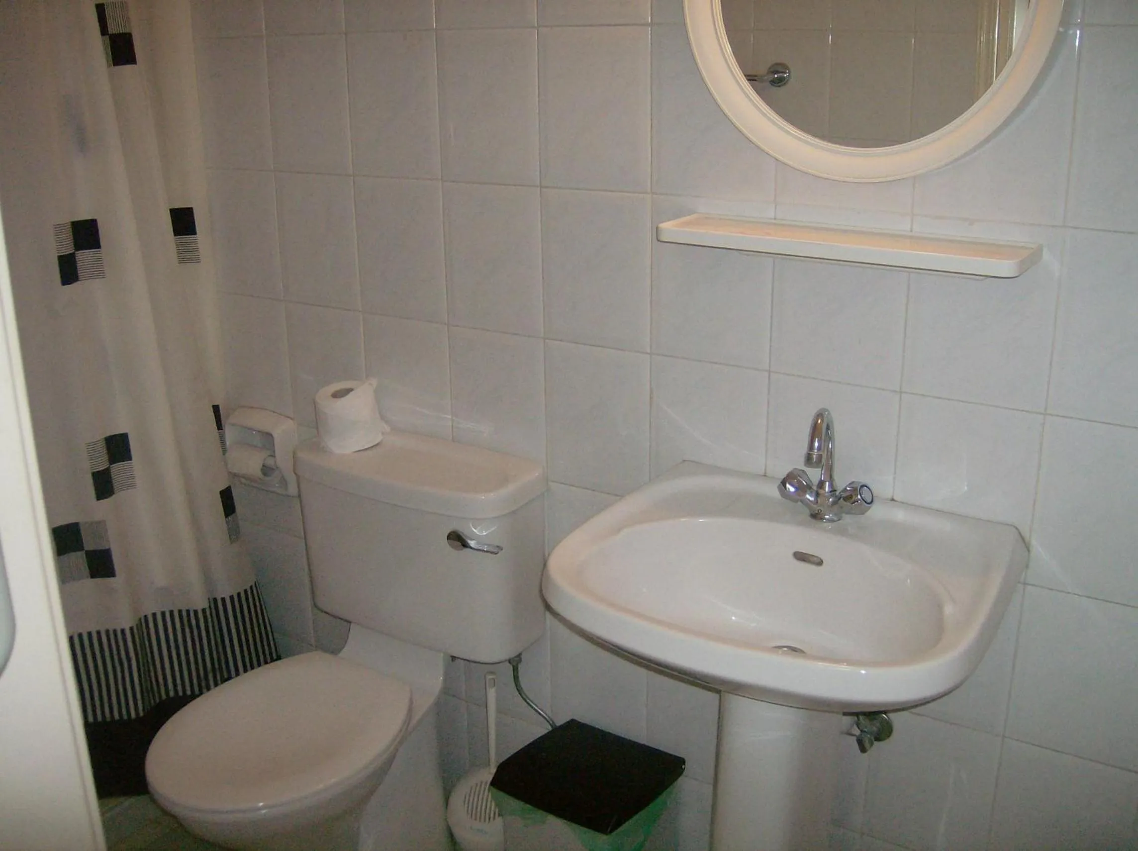 Toilet in Rantzo Holiday Apartments