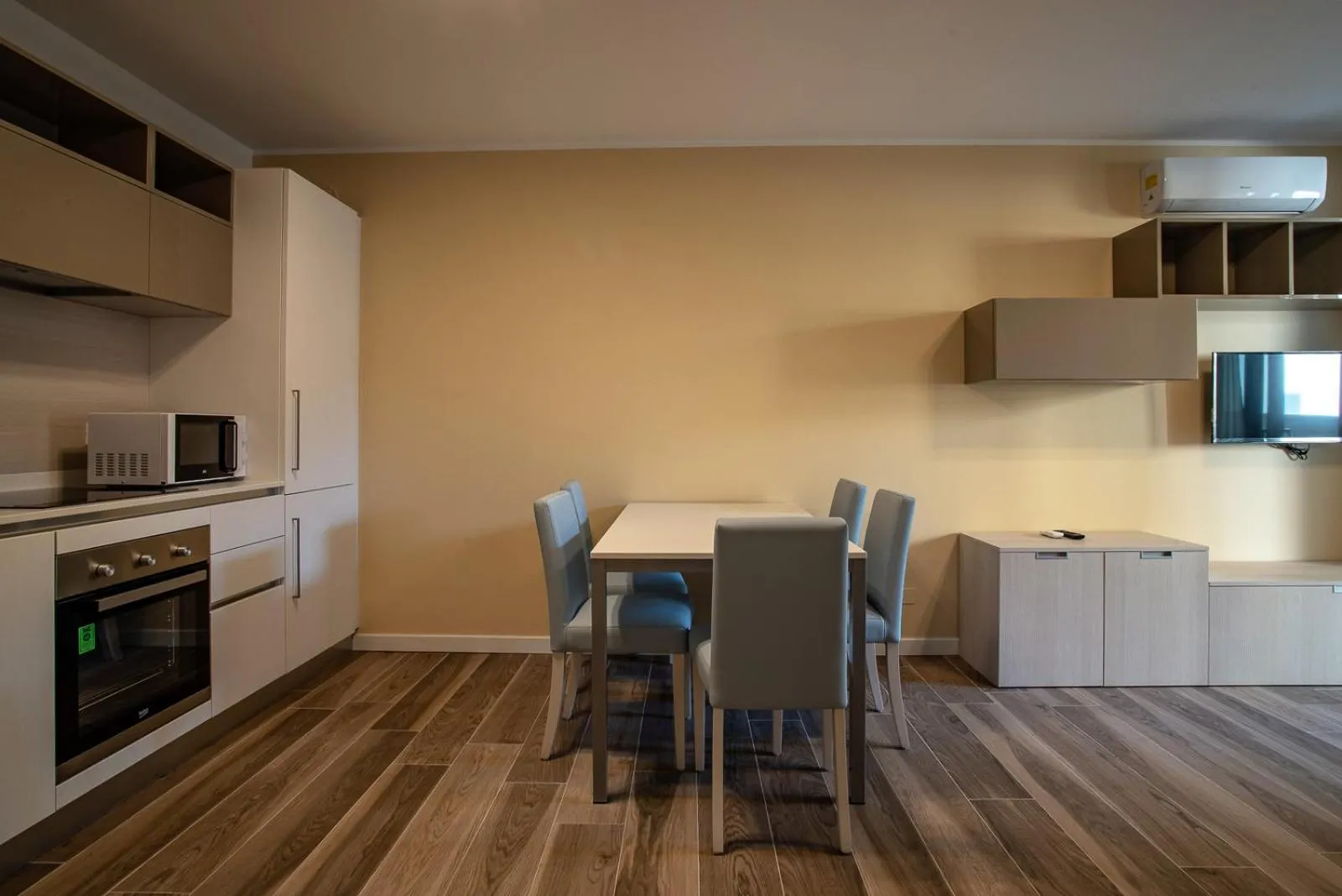 Dining area in Aparthotel Miramare