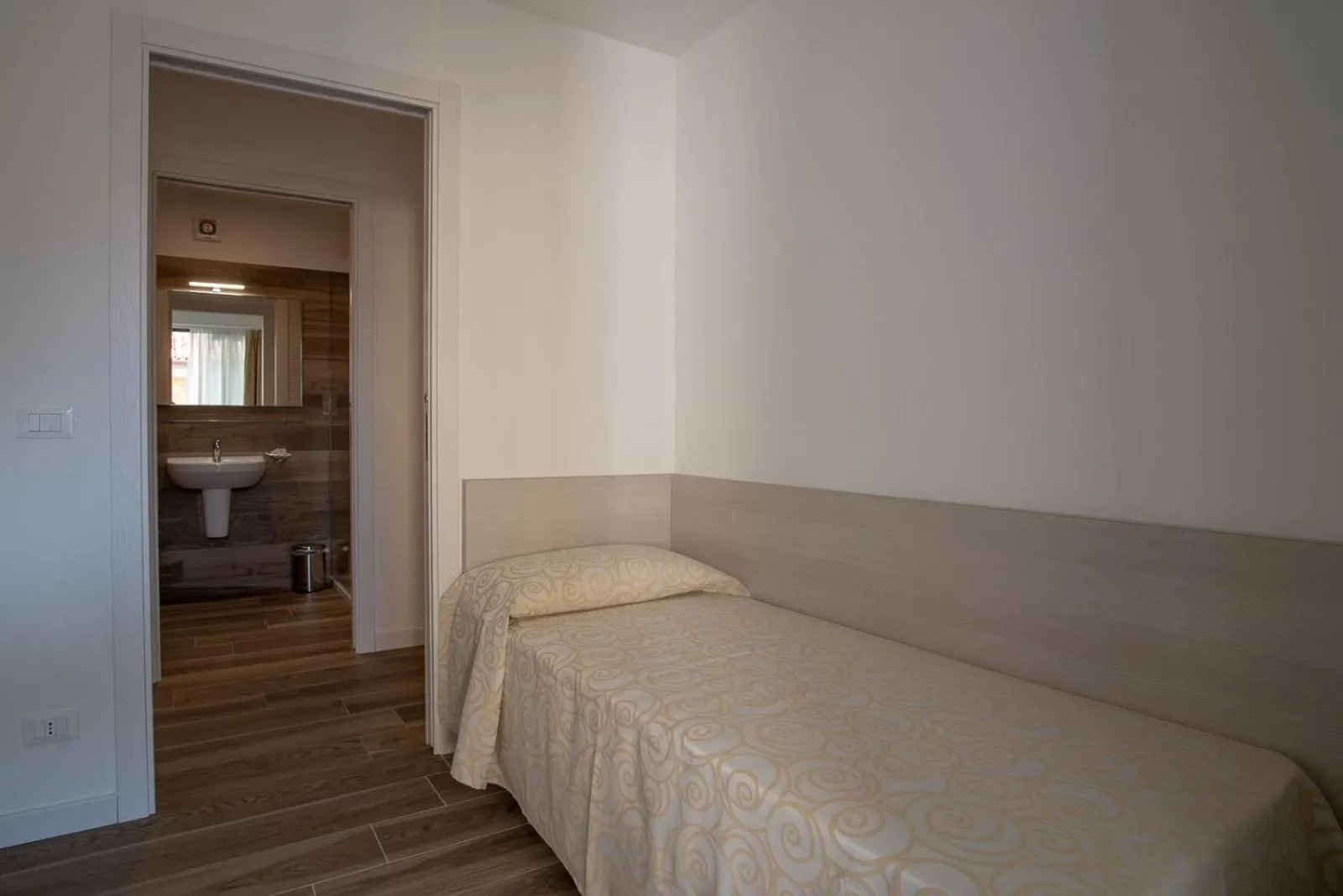 Photo of the whole room in Aparthotel Miramare