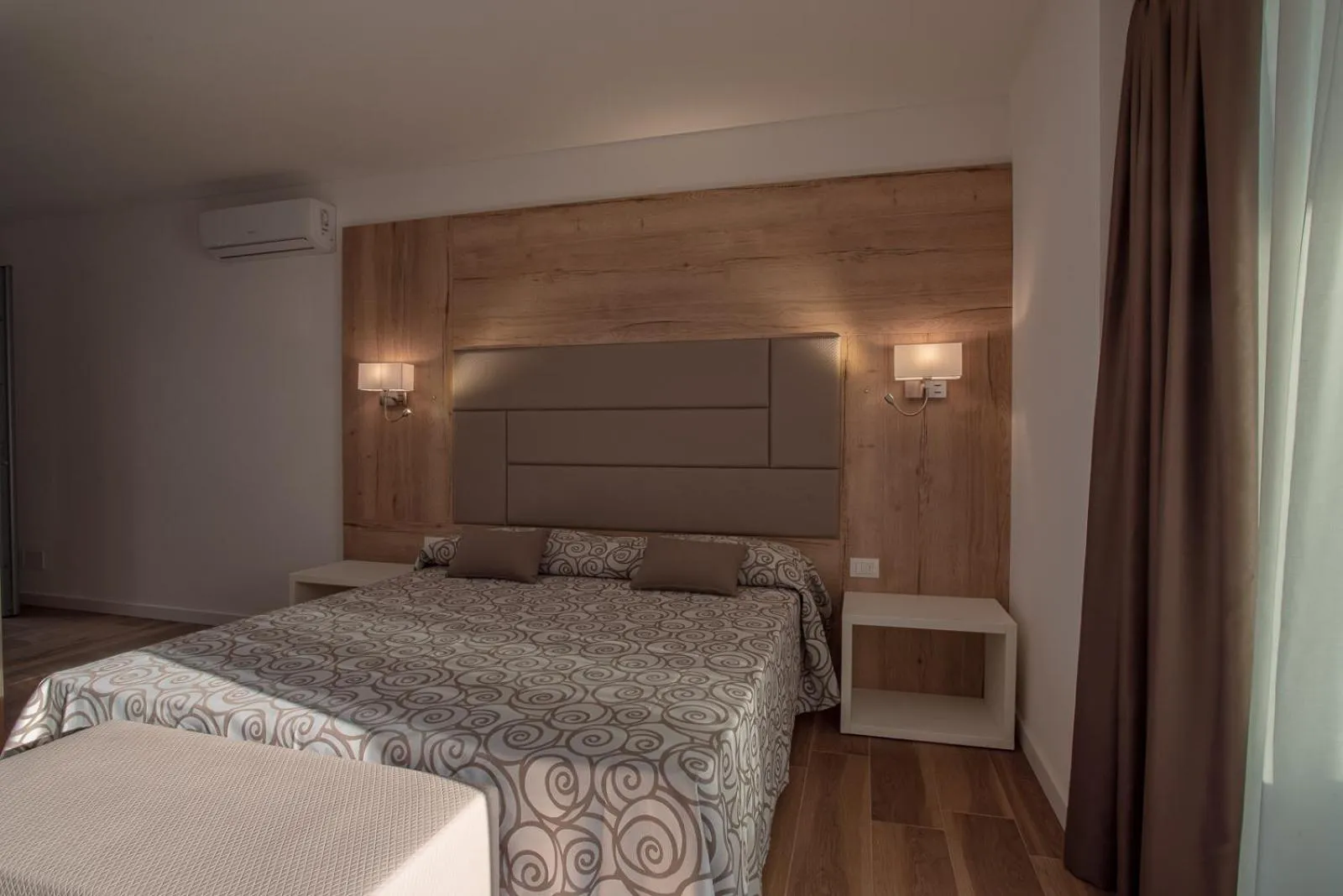 Photo of the whole room in Aparthotel Miramare