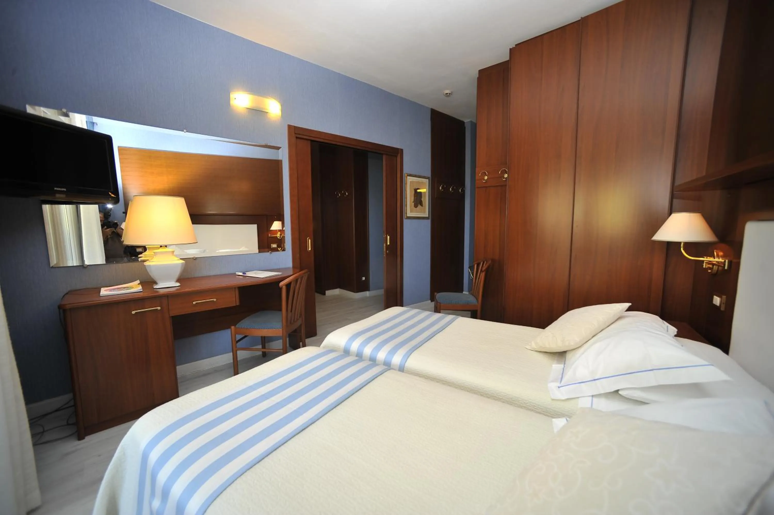 Photo of the whole room, Bed in Hotel Corallo