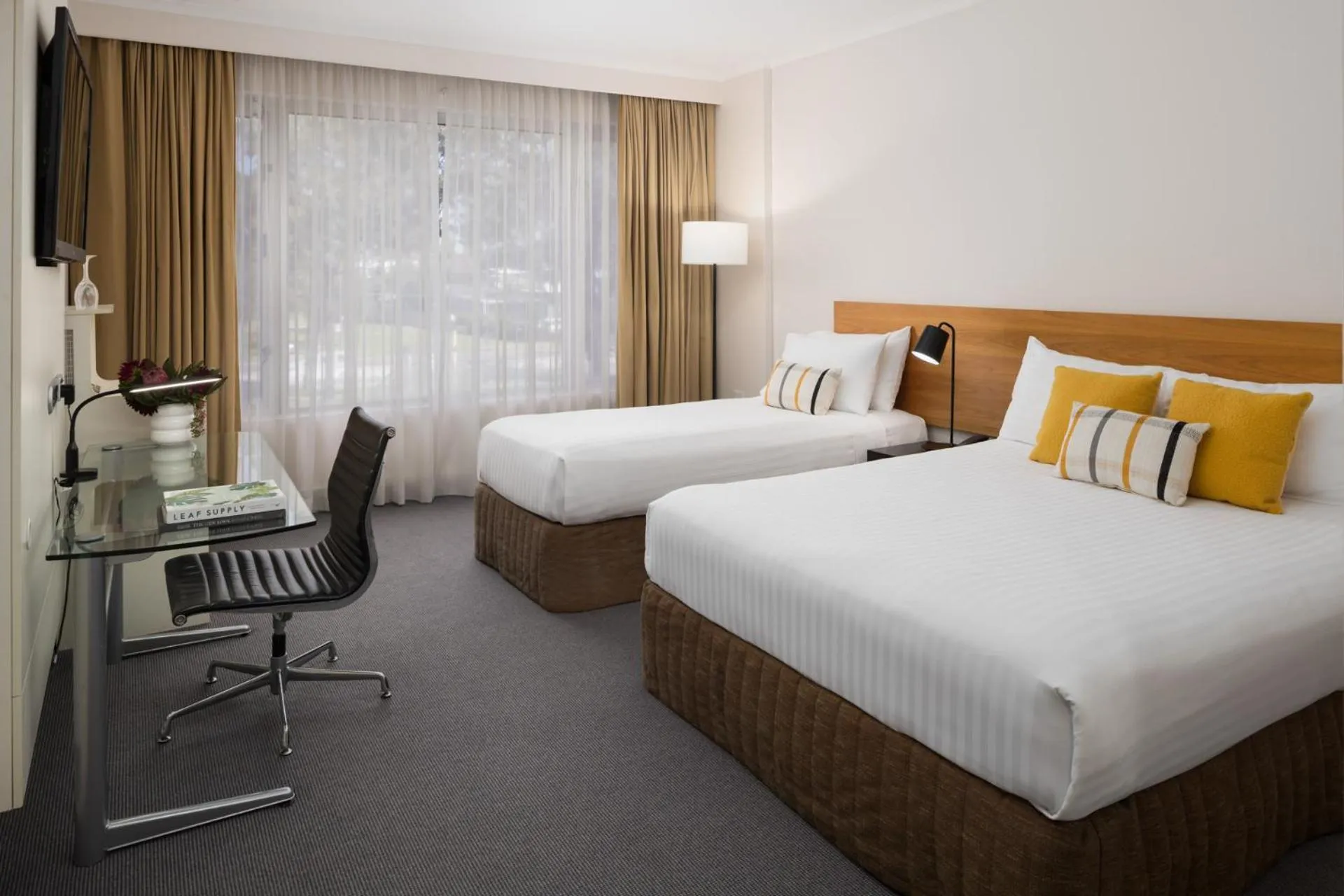 Photo of the whole room, Bed in Rydges Bankstown